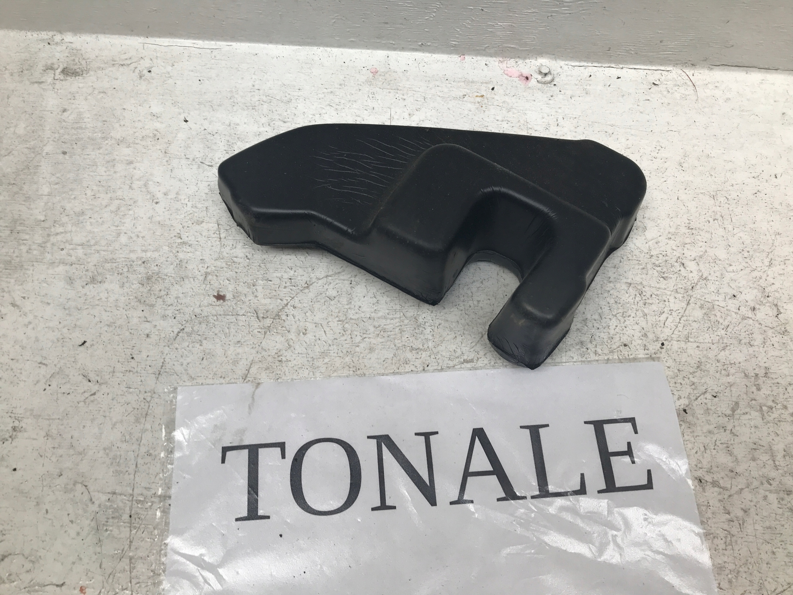 ALFA ROMEO TONALE WYGŁUSZENIE BŁOTNIKA PRZÓD LEWE 50565719 22-24