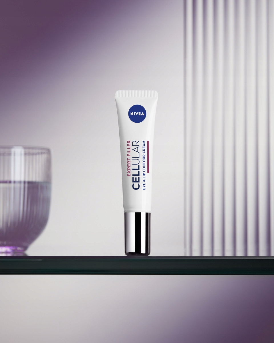 Krem pod oczy NIVEA HYALURON CELLULAR FILLER 15ml Opakowanie kartonik