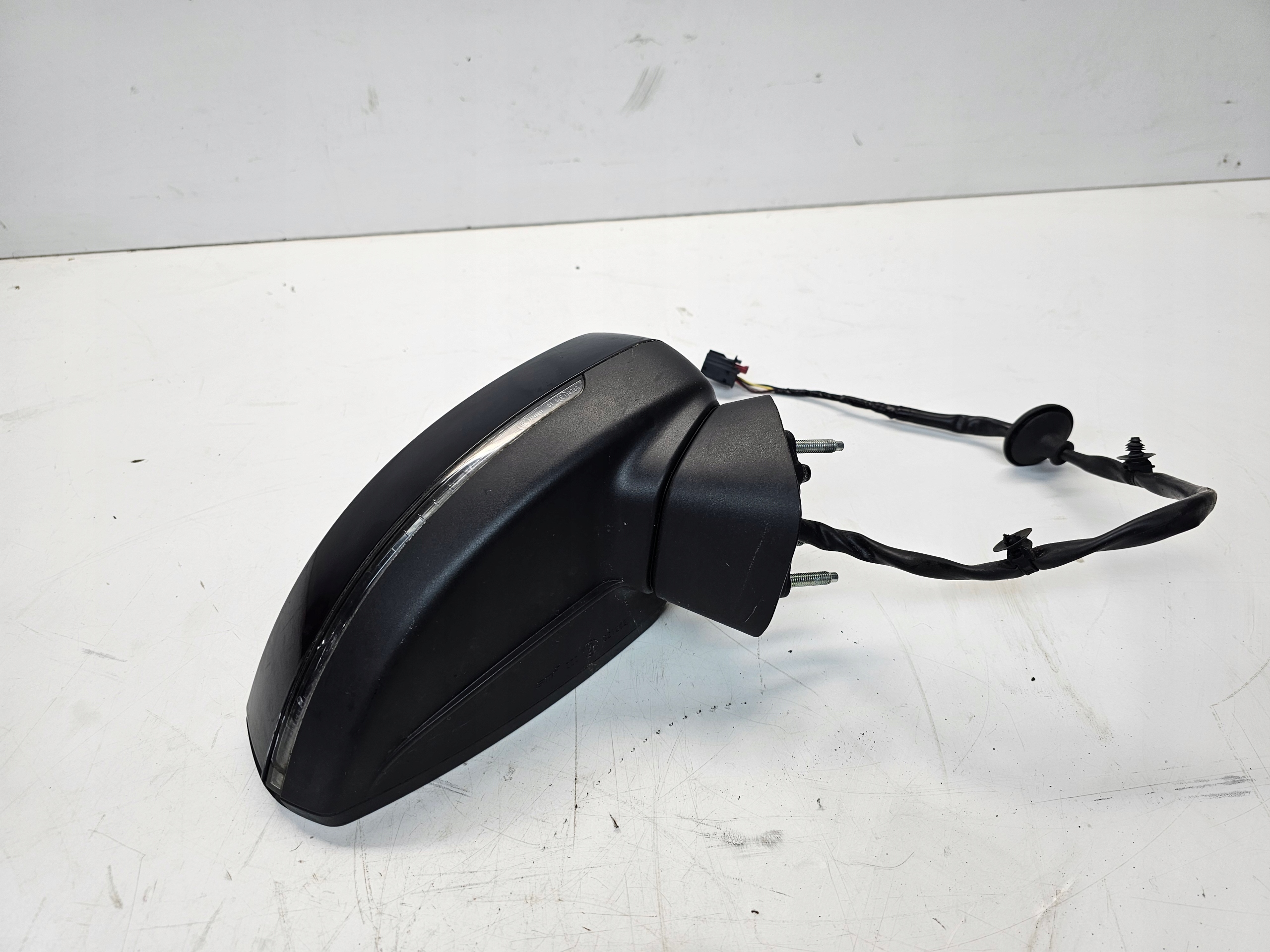 mirror exterior right AUDI A3 8V LY9B 6-PIN UK