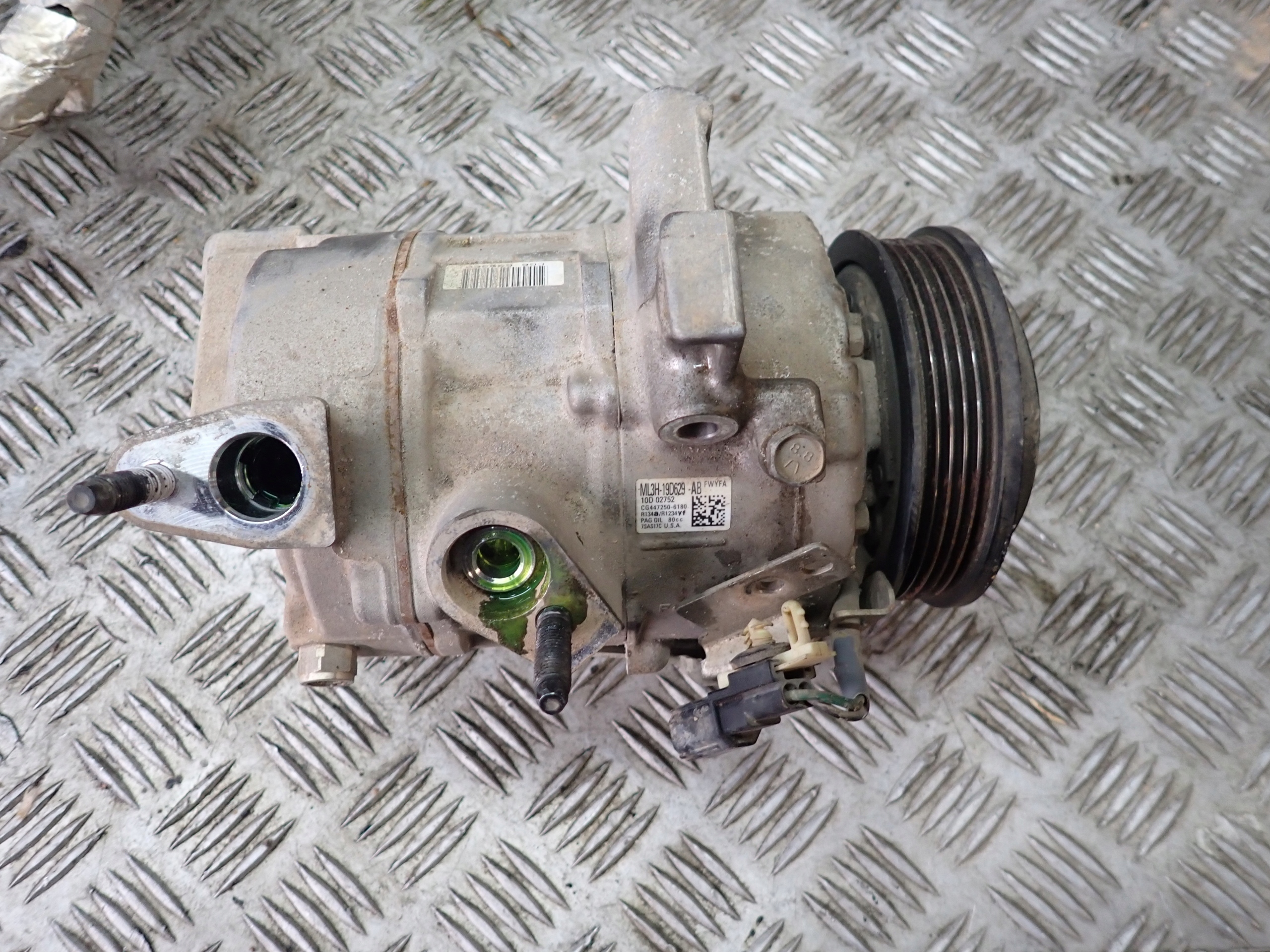 компрессор кондиционера FORD F150 3.5 4x4 2021-