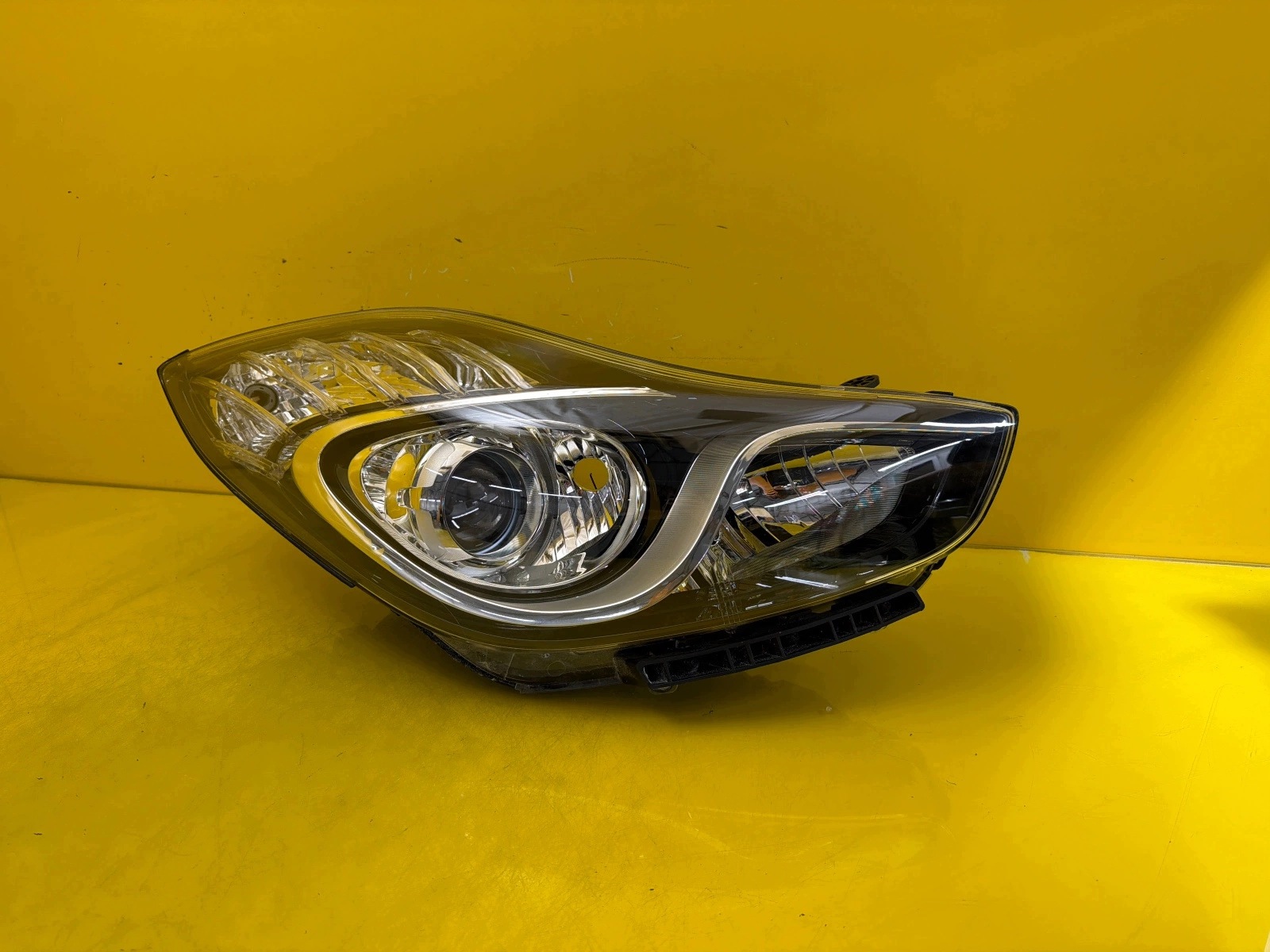 light right front Hyundai IX20 2010-2015 lens