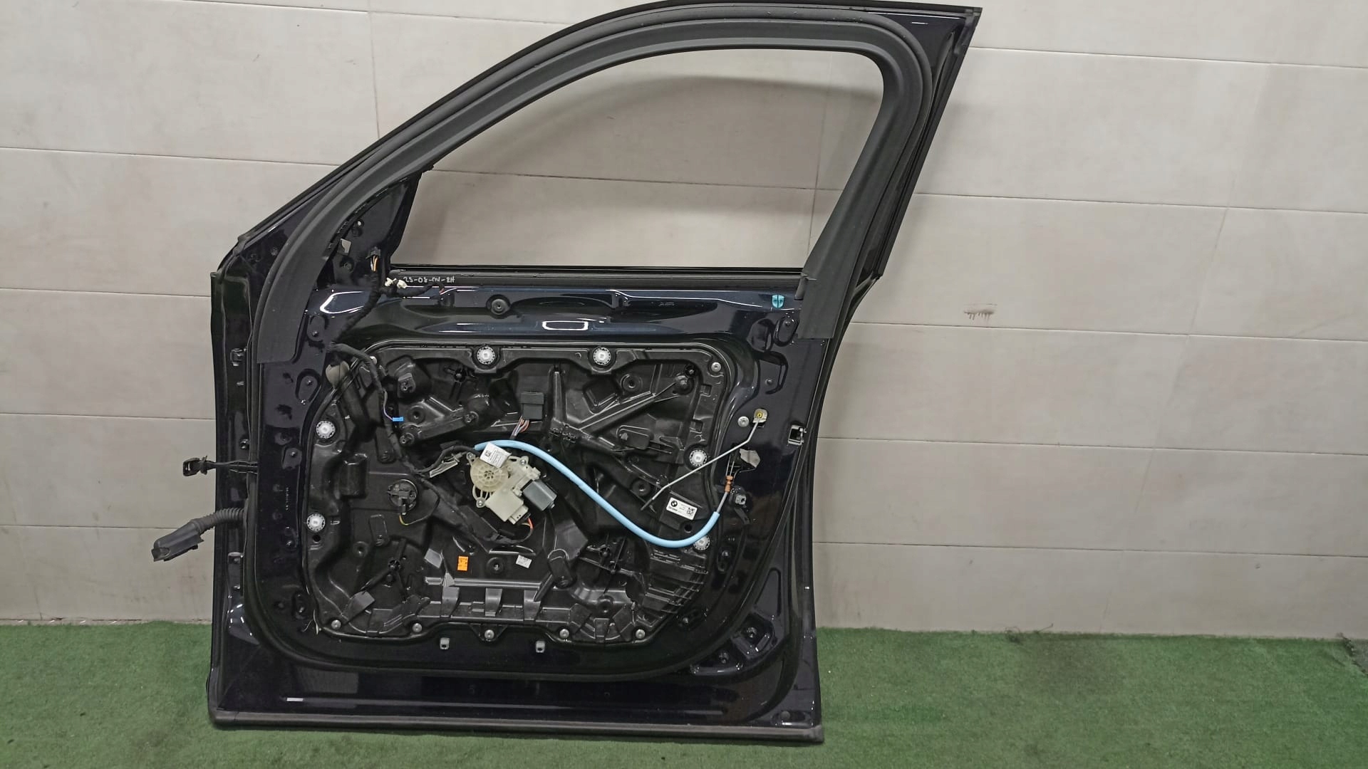 BMW XM G09 door right front 416 KEYLESS