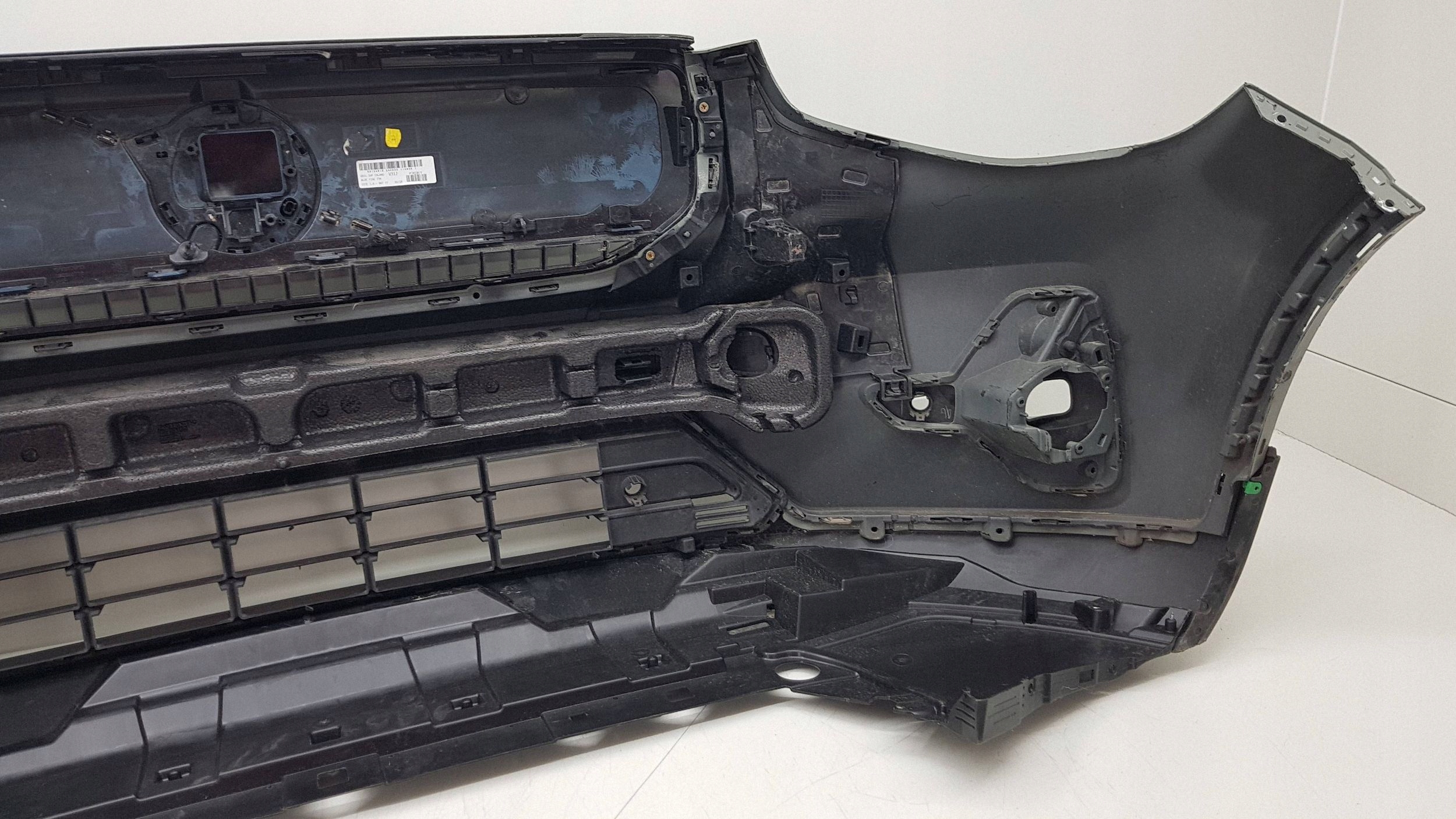 VOLVO XC40 C40 RECHARGE bumper front 31690933