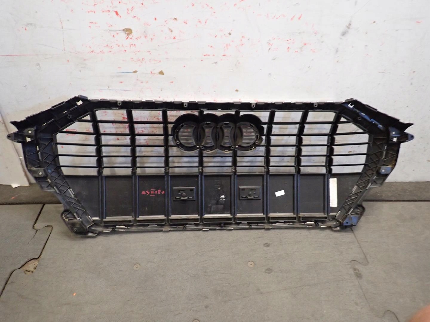 grille AUDI Q3 II 2018- 83A853651