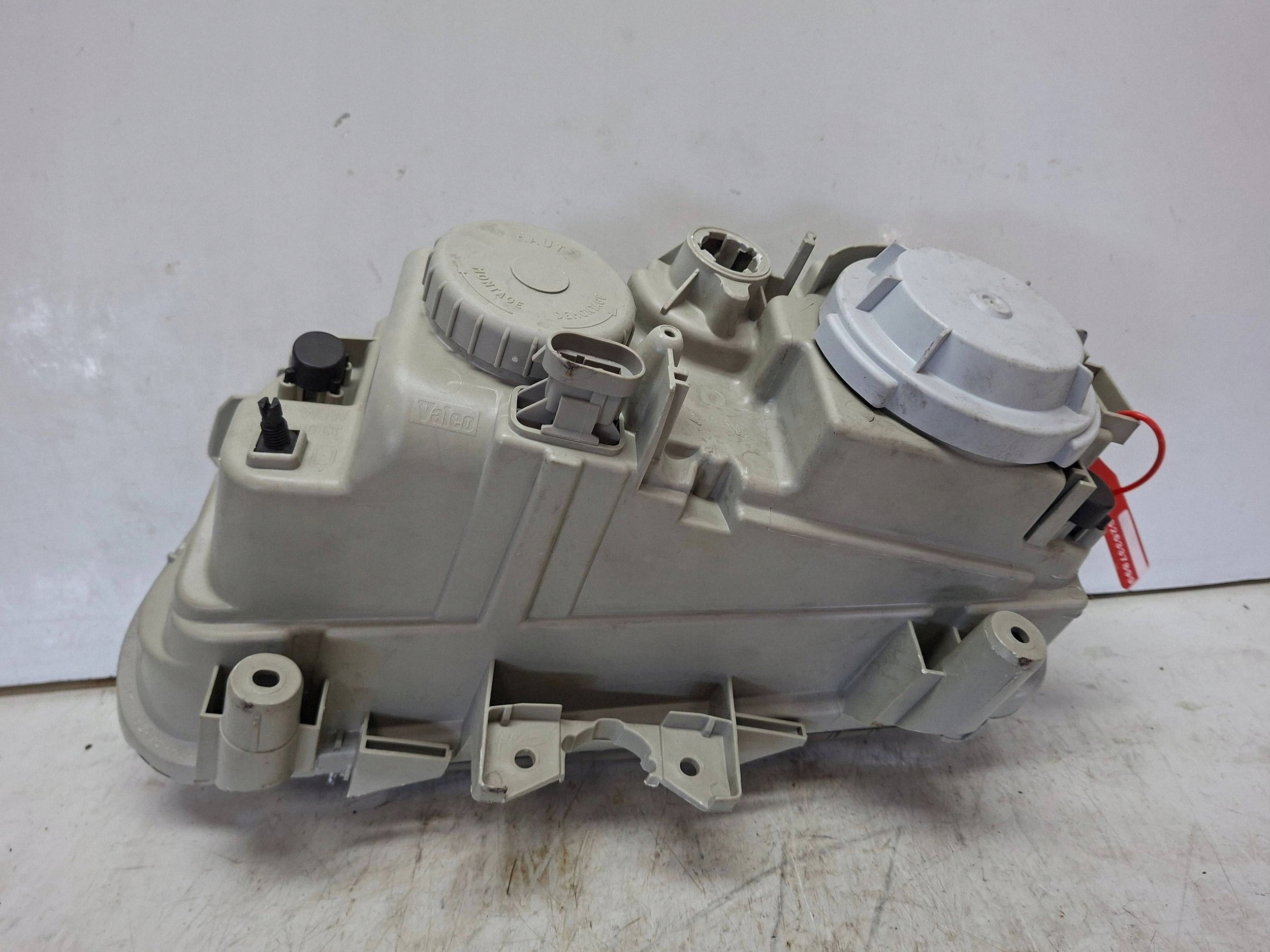 light front right 7701686822 RENAULT SAFRANE and 1996