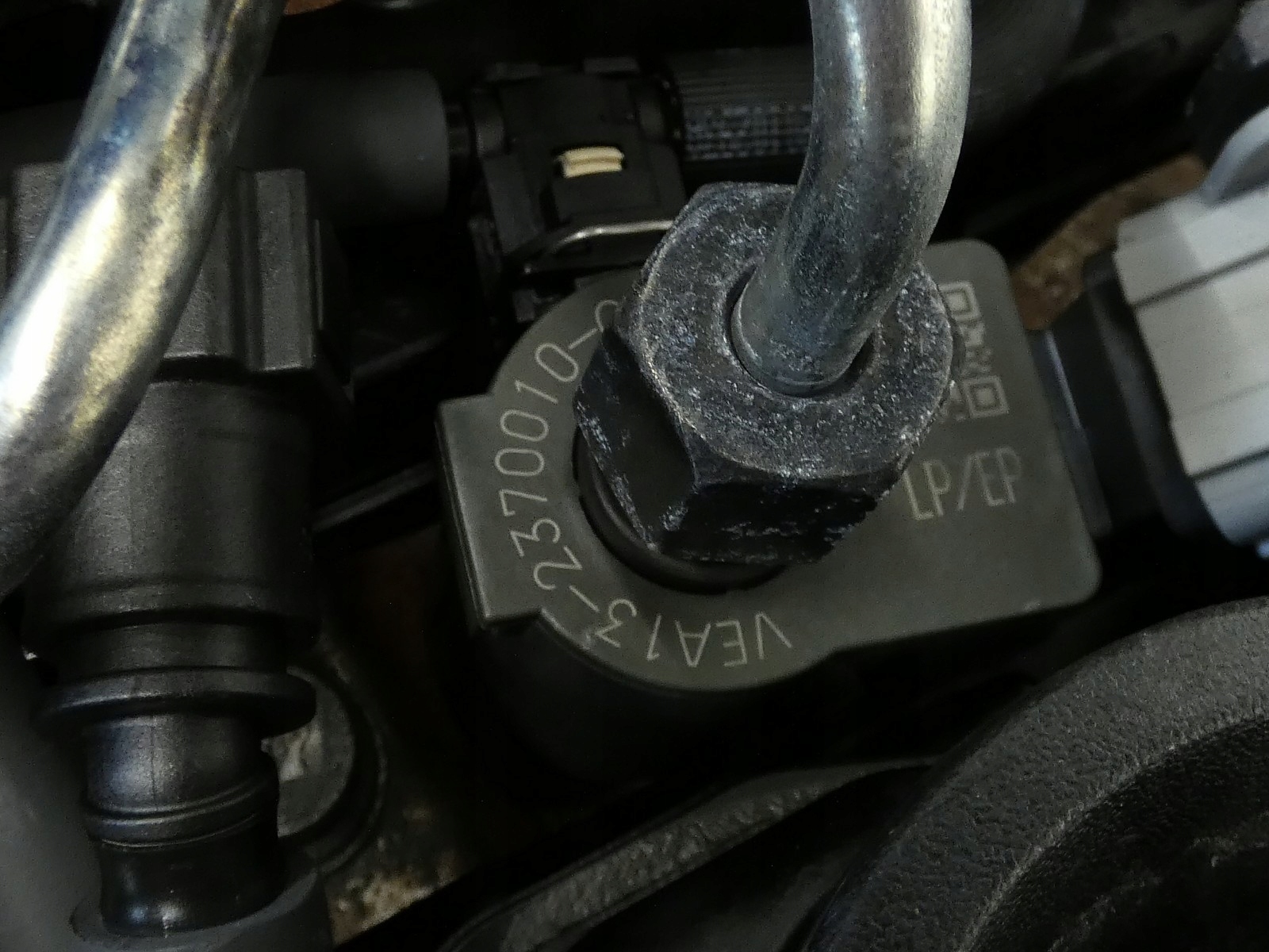 engine pillar D4204T9 VOLVO V60 V70 V40 S60 S90 2.0D D3 150KM