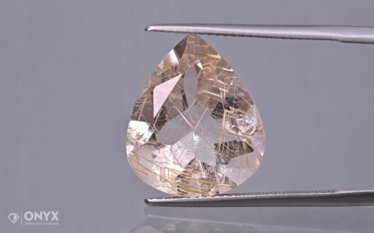 Křemen s rutilem fazetovaná slza 17,5x14,5 mm