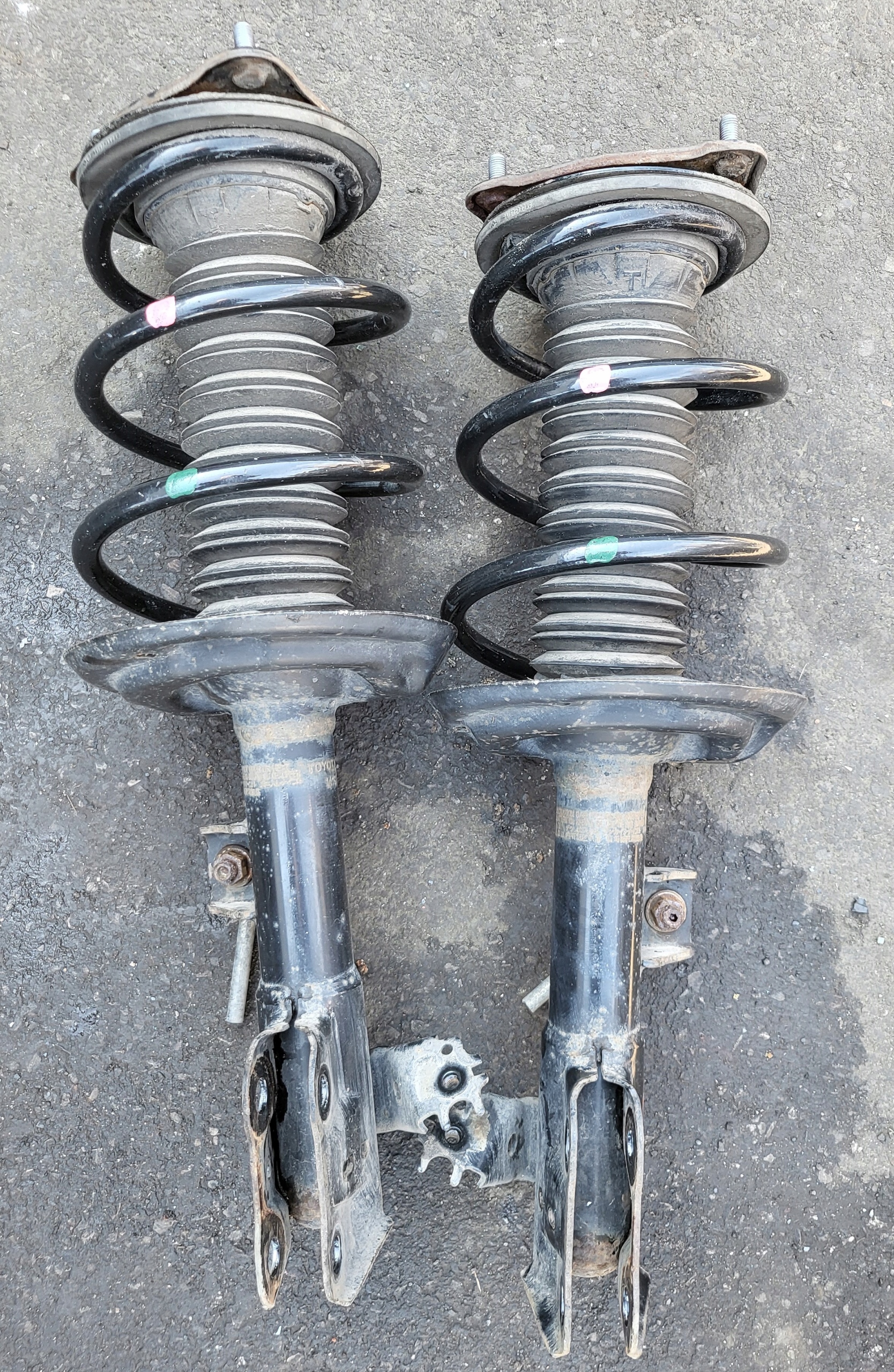 shock absorber spring McPherson springing front TOYOTA RAV4 V 2.5 HYBRYDA