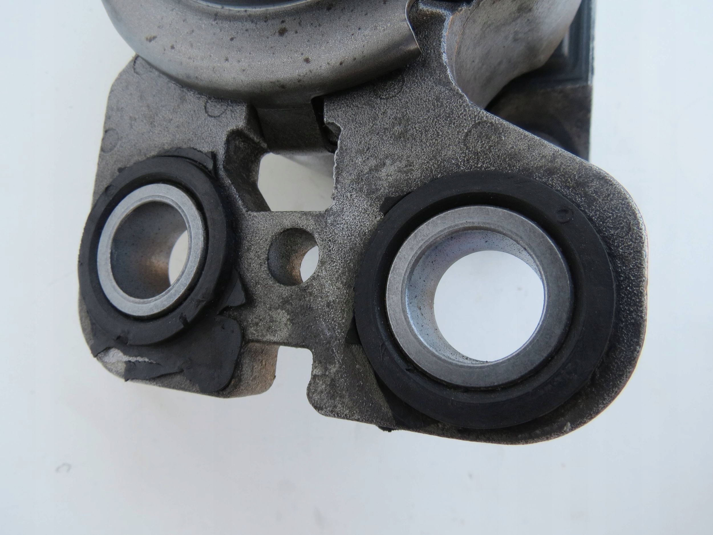 engine mount VOLVO V60 3131687602