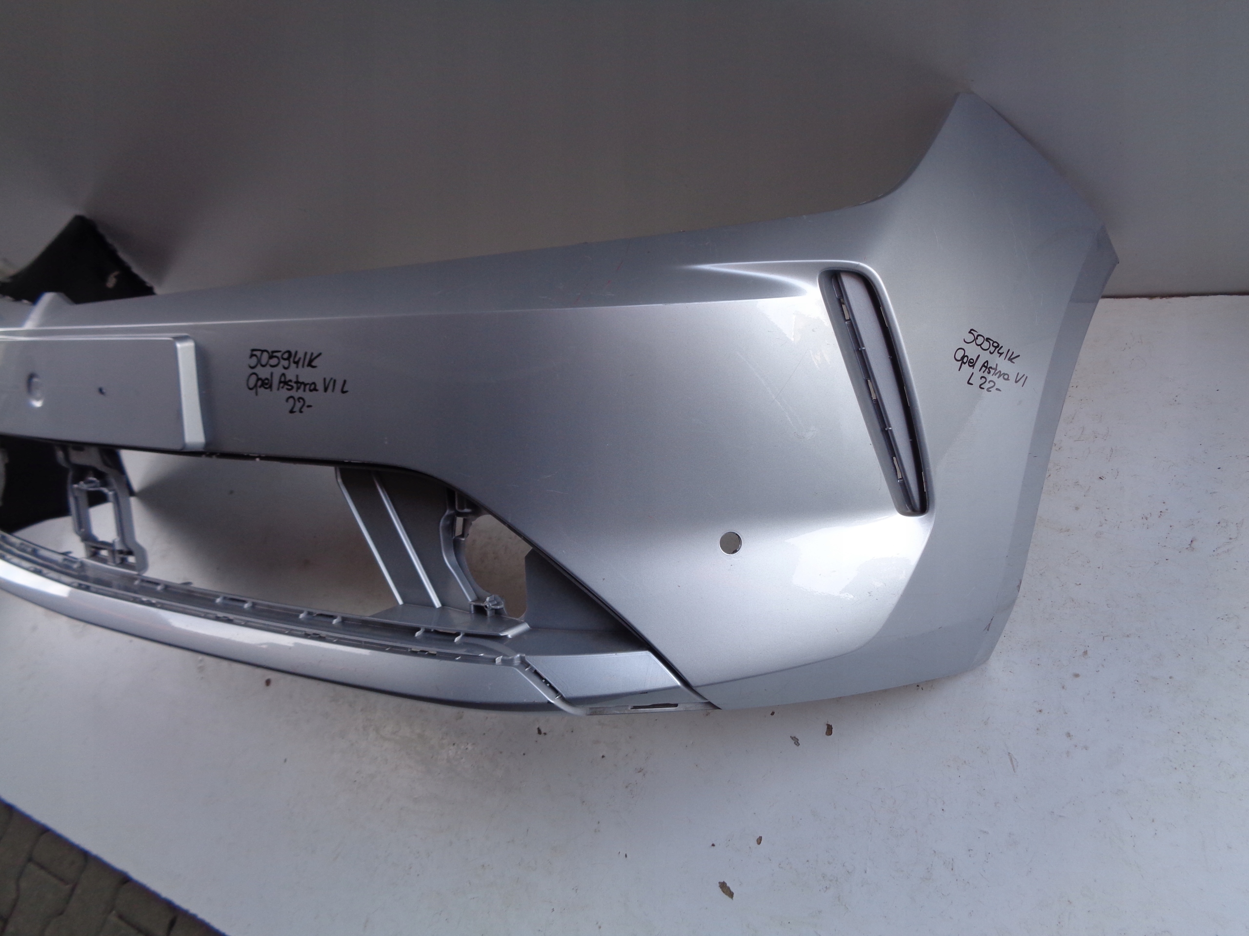 front bumper OPEL ASTRA VI L 22- NR 50594