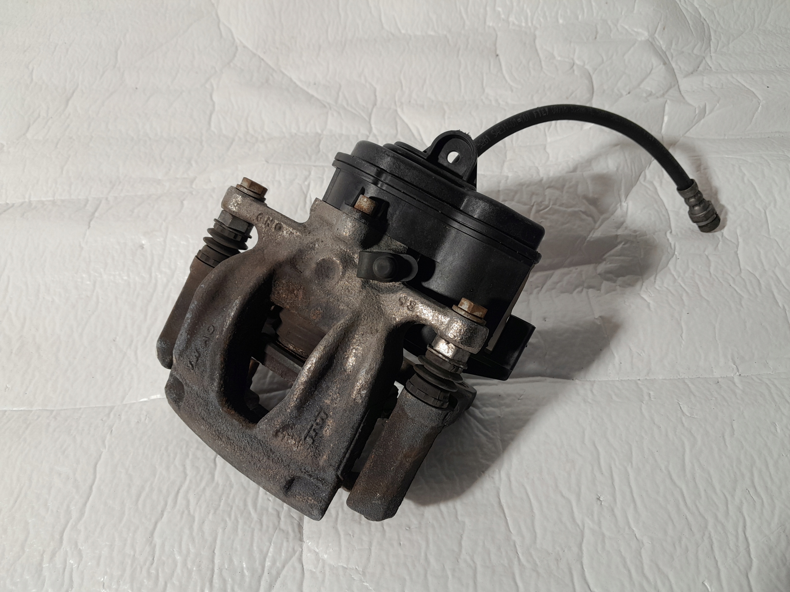 AUDI A4 B9 caliper brake left rear part 8W0405BD