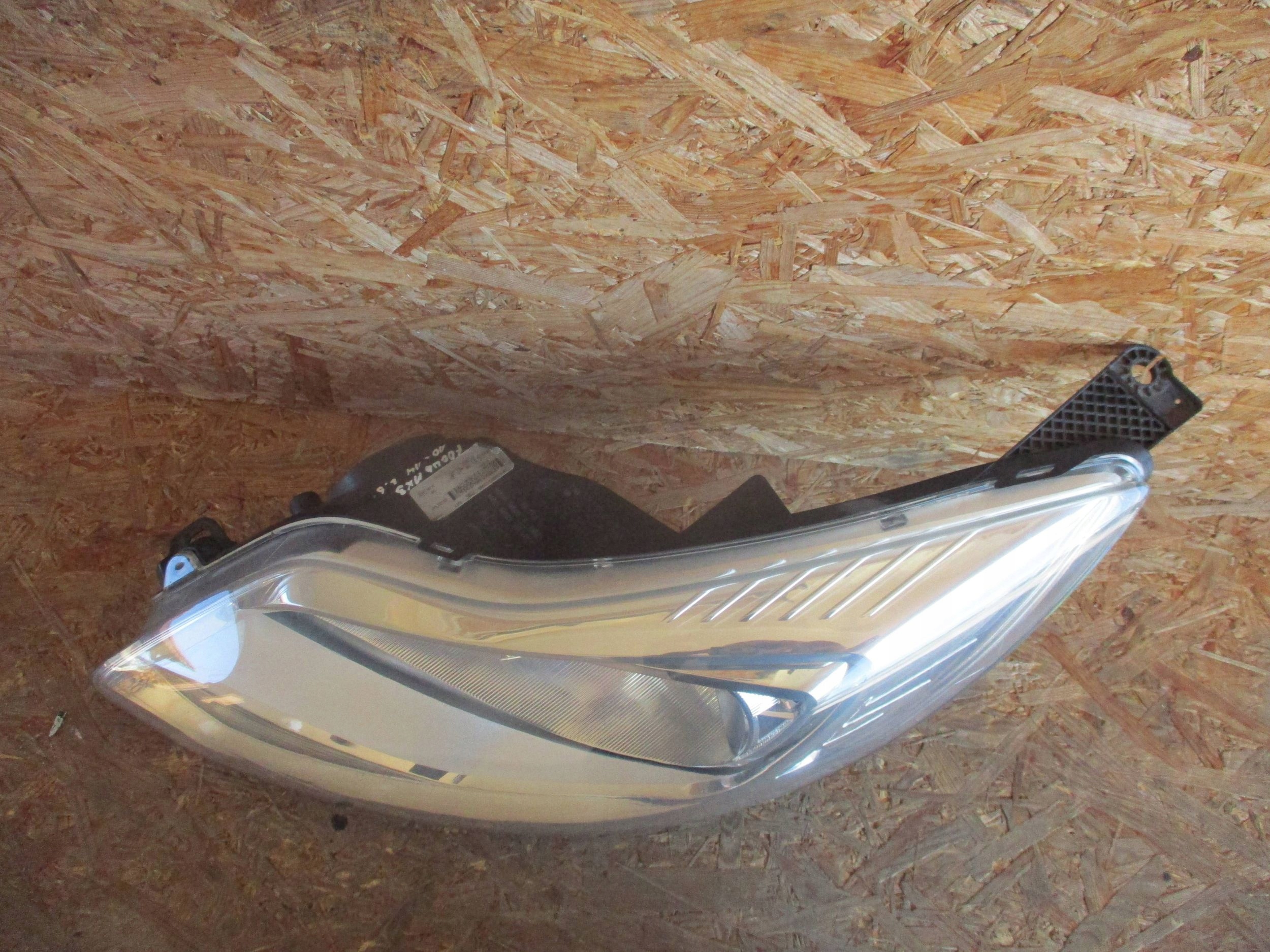 light front front left FORD FOCUS MK3 10