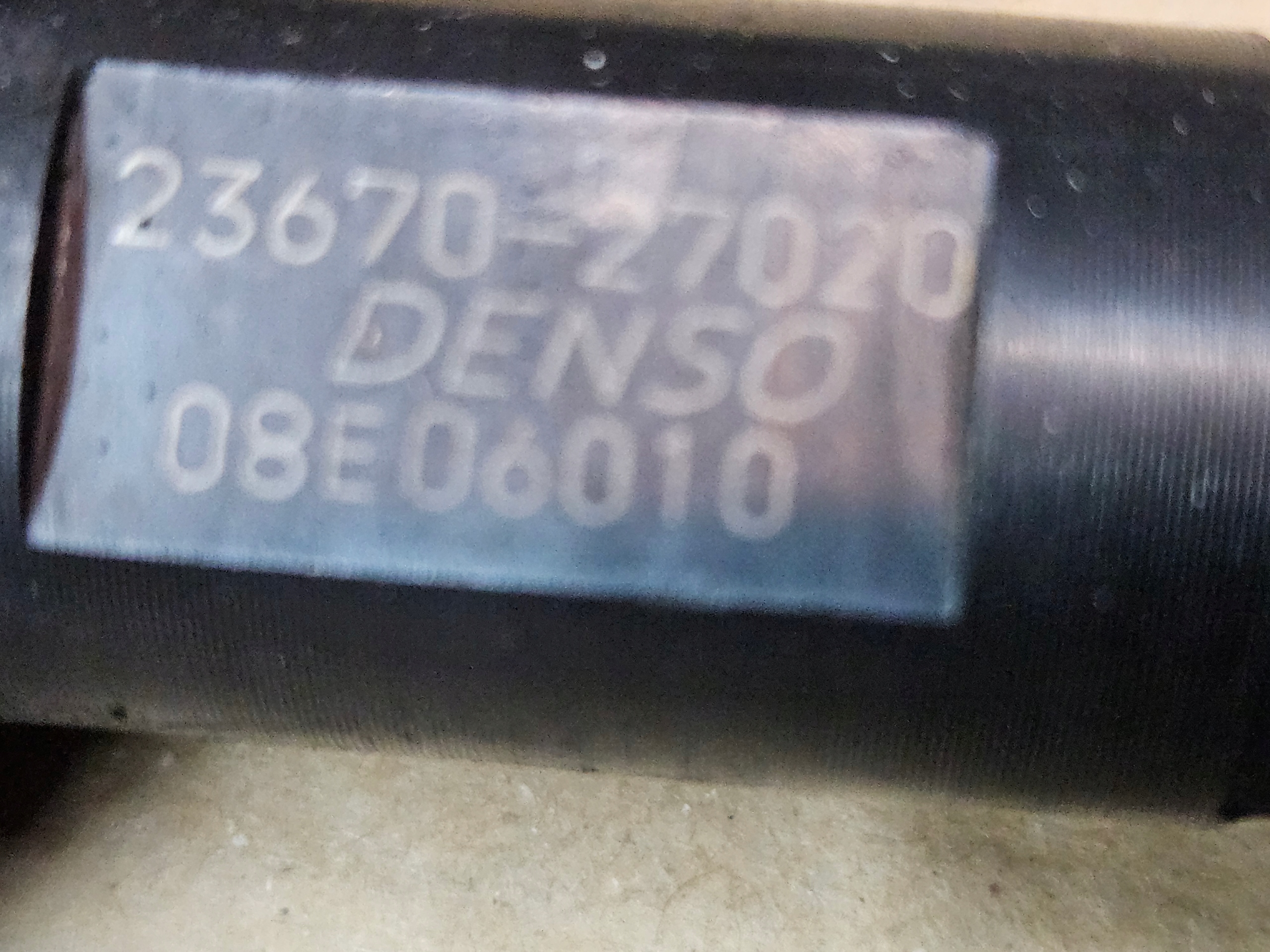 TOYOTA WTRYSKIWACZE COROLLA VERSO E12 AVENSIS T22 RAV 4 D4D Producent części Toyota OE