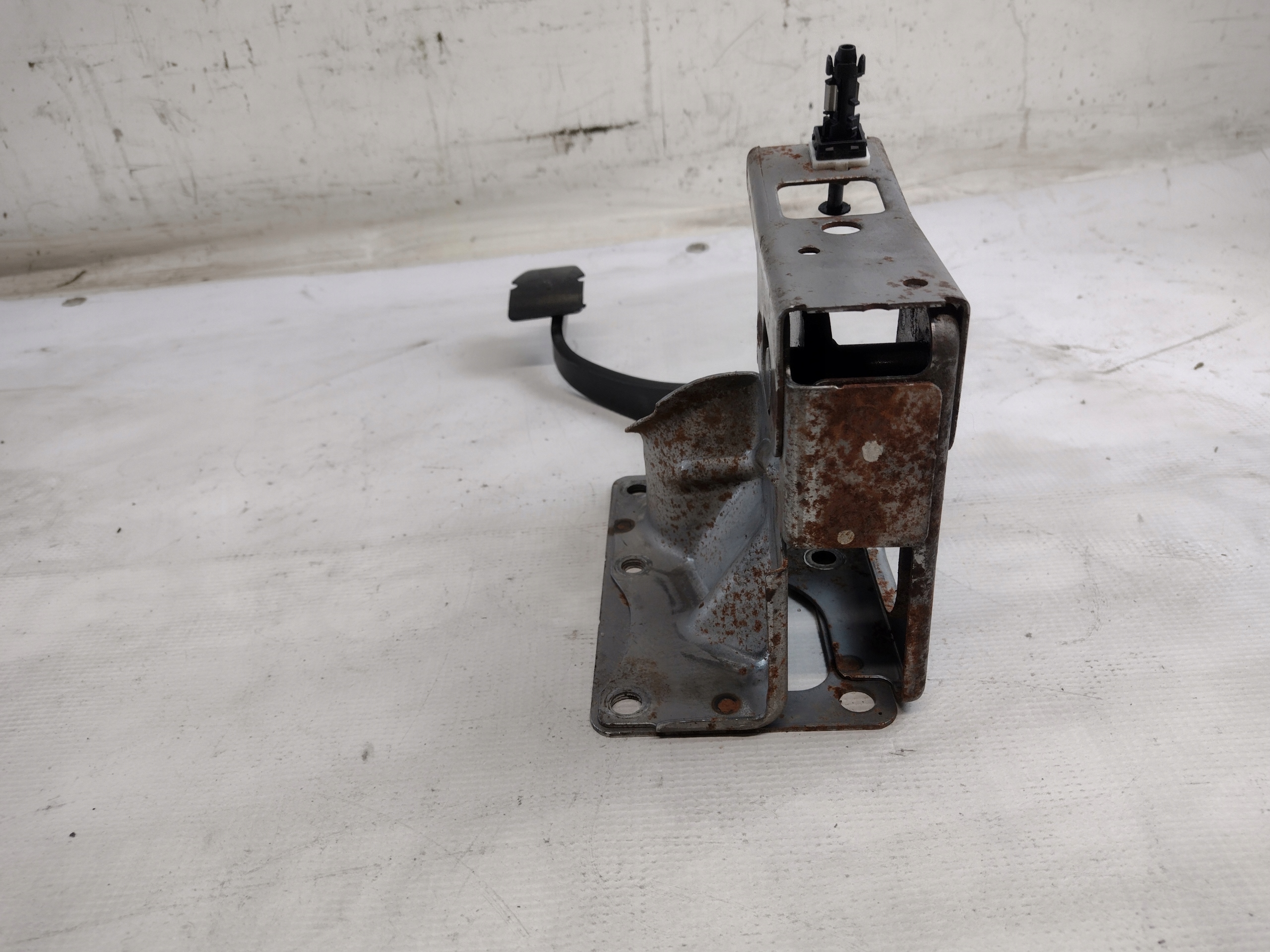 Pedal Bremse Dodge Caliber 2,0B 05105522AH