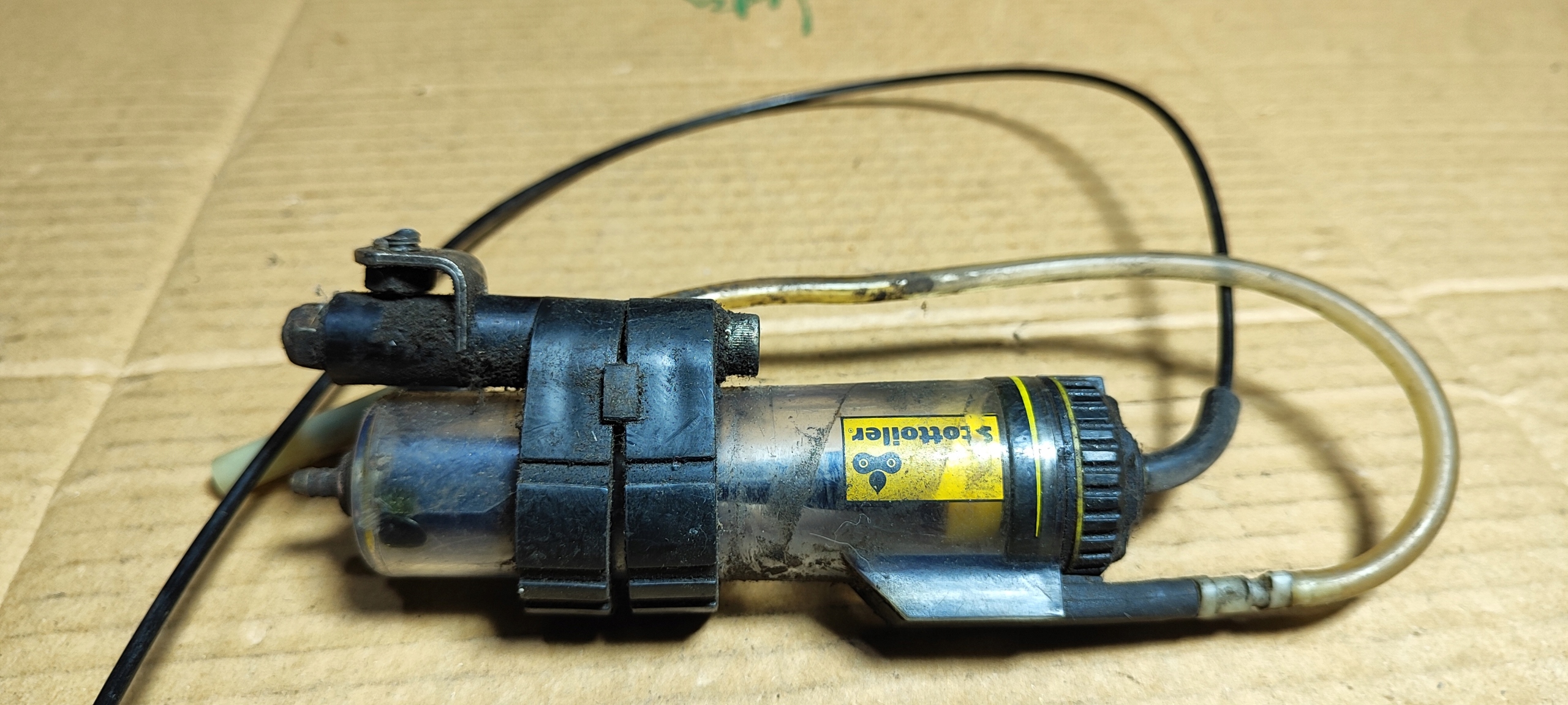YAMAHA XJ 600 SCOTTOILER SCOTOILER SMAROWNICA AUTOMATYCZNA OLEJU ŁAŃCUCHA