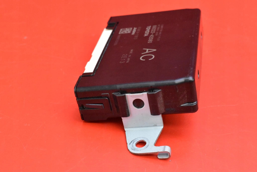 control unit module door 89222-42080 TOYOTA BZ4X 22
