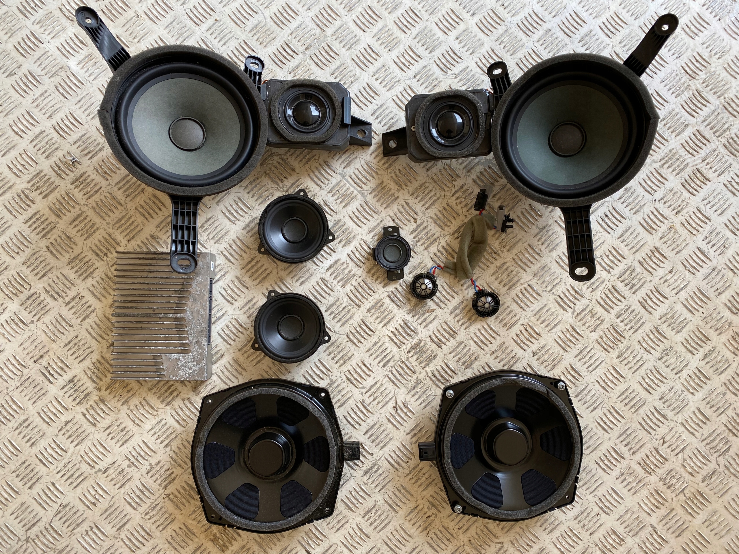 JAGUAR F TYPE S X152 GŁOŚNIKI GŁOŚNIK WZMACNIACZ Producent części Jaguar OE