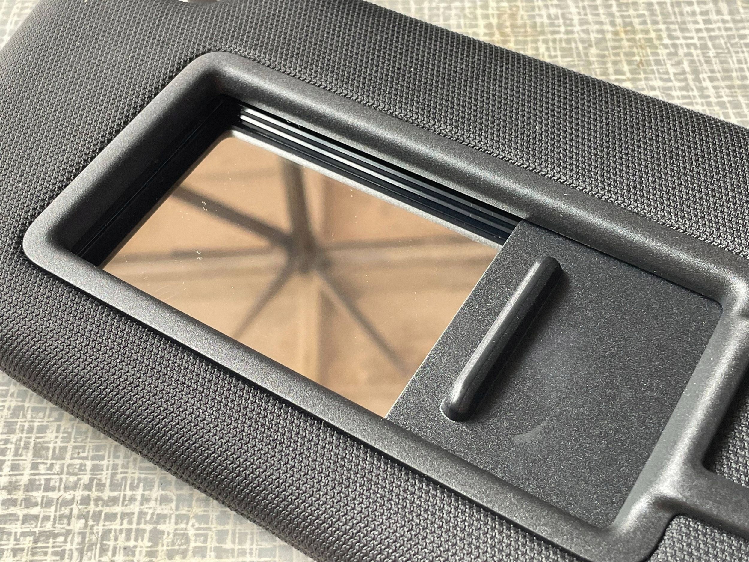 cover przeciwsloneczna left AUDI A4 4KE85755 !J