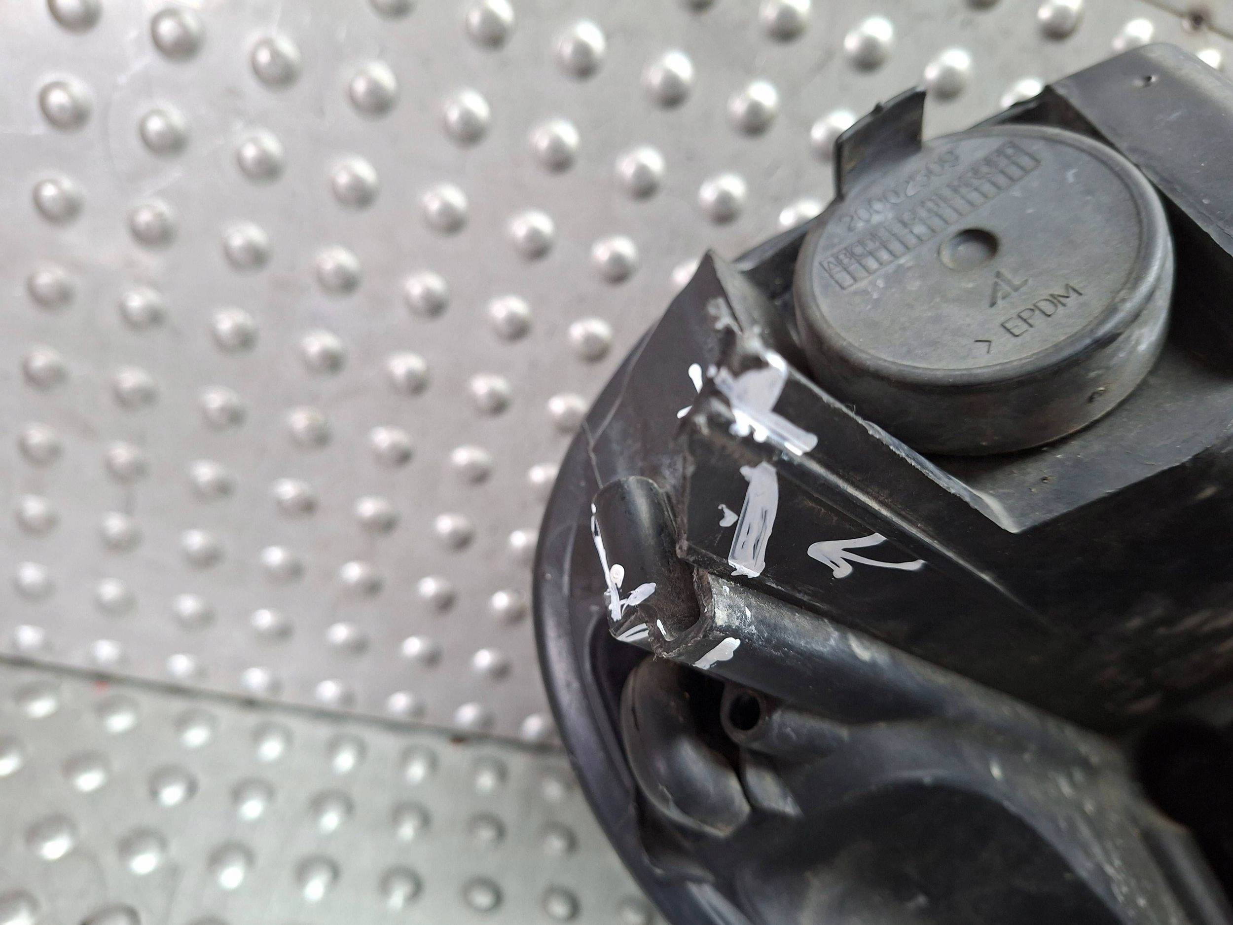 light left front FIAT 500L 2012