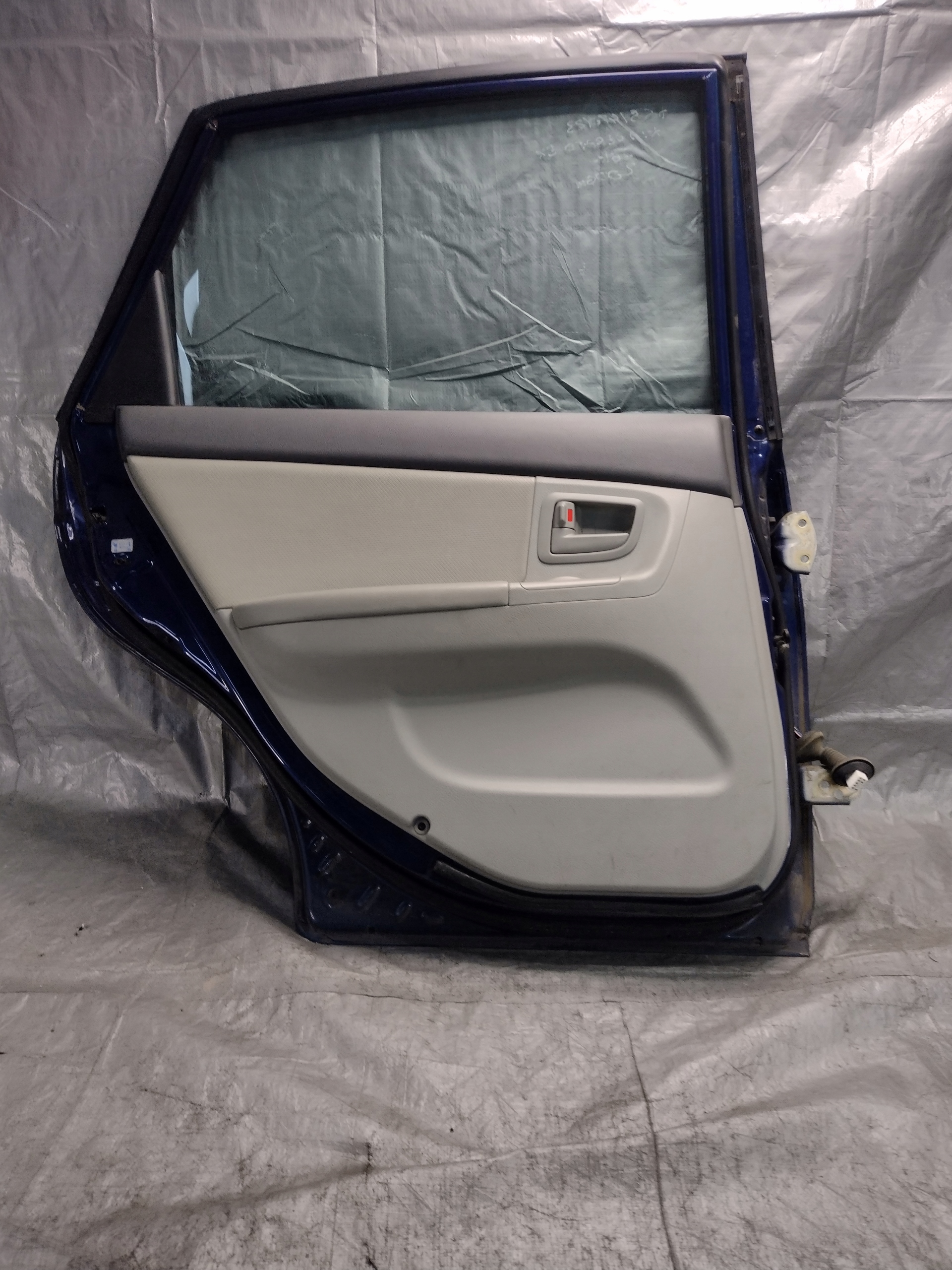 door left rear. Kia Cerato EX k: 6K