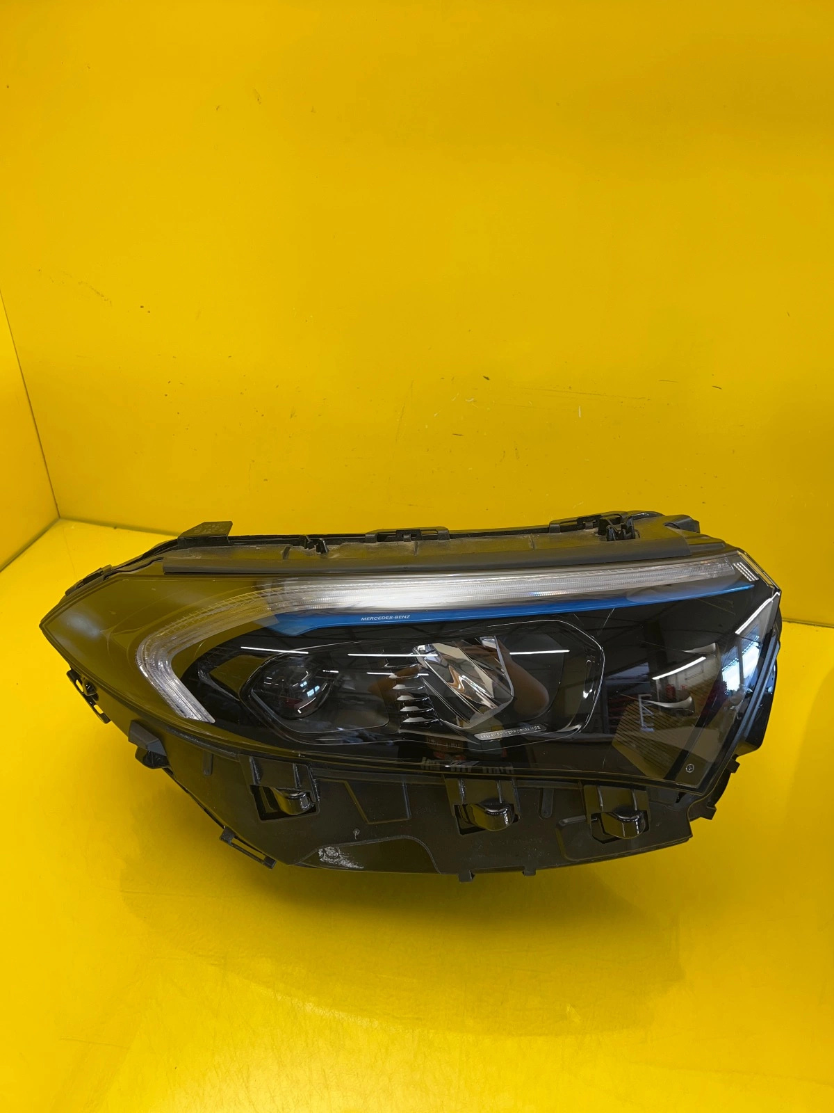 light right Mercedes EQB EQA W243 Full Led A2439062801