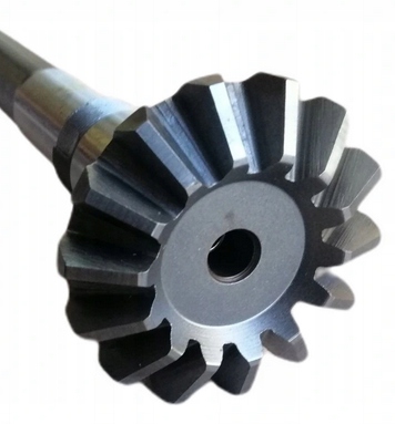 WAŁEK PÓŁOŚ DŁUGA POZIOMA NAPĘDU MTZ BELARUS Producent części Ukraina