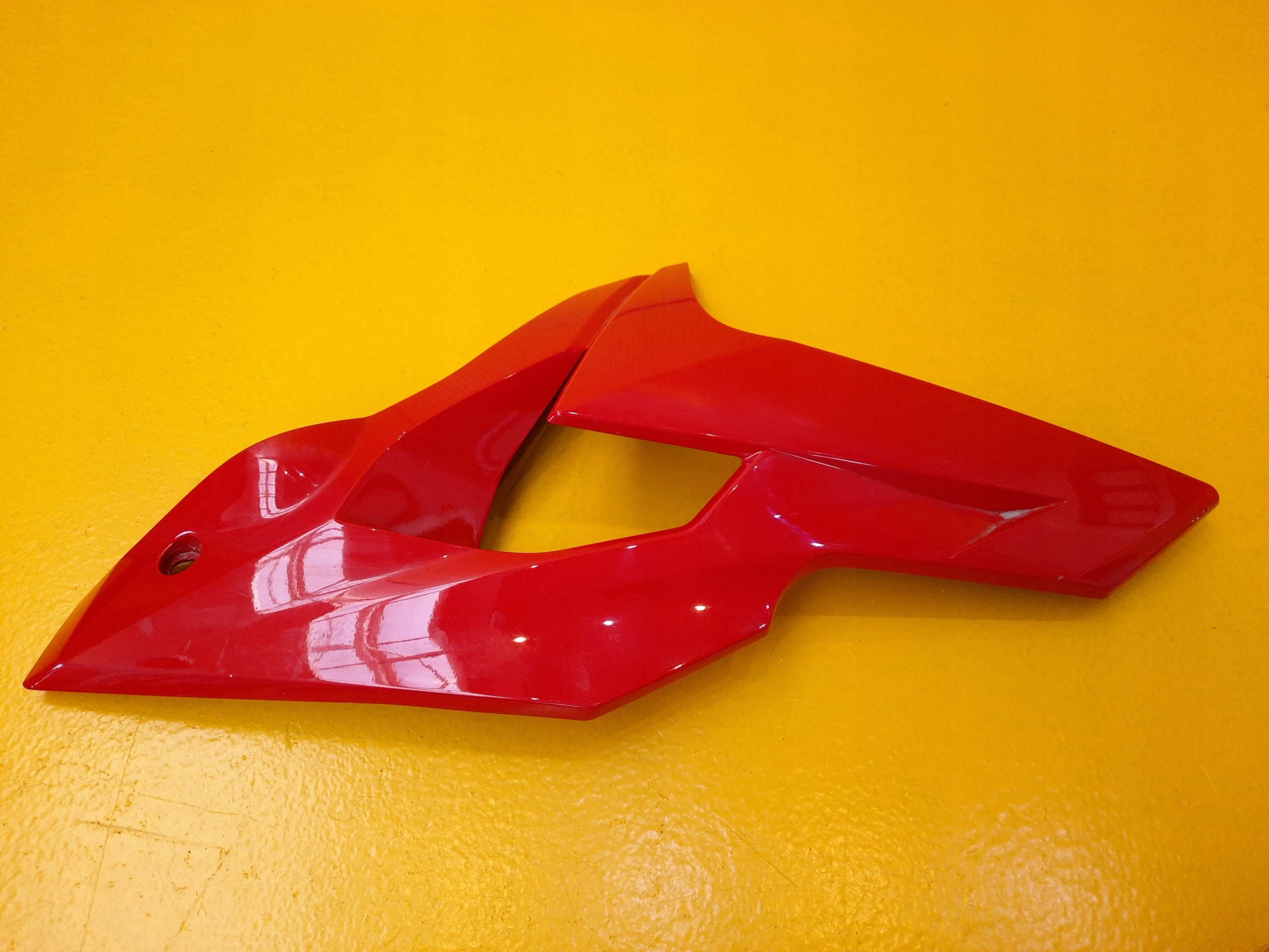 BMW F900R F 900 R ОБТЕКАТЕЛЬ БОКОВОЙ ПЛАСТИК