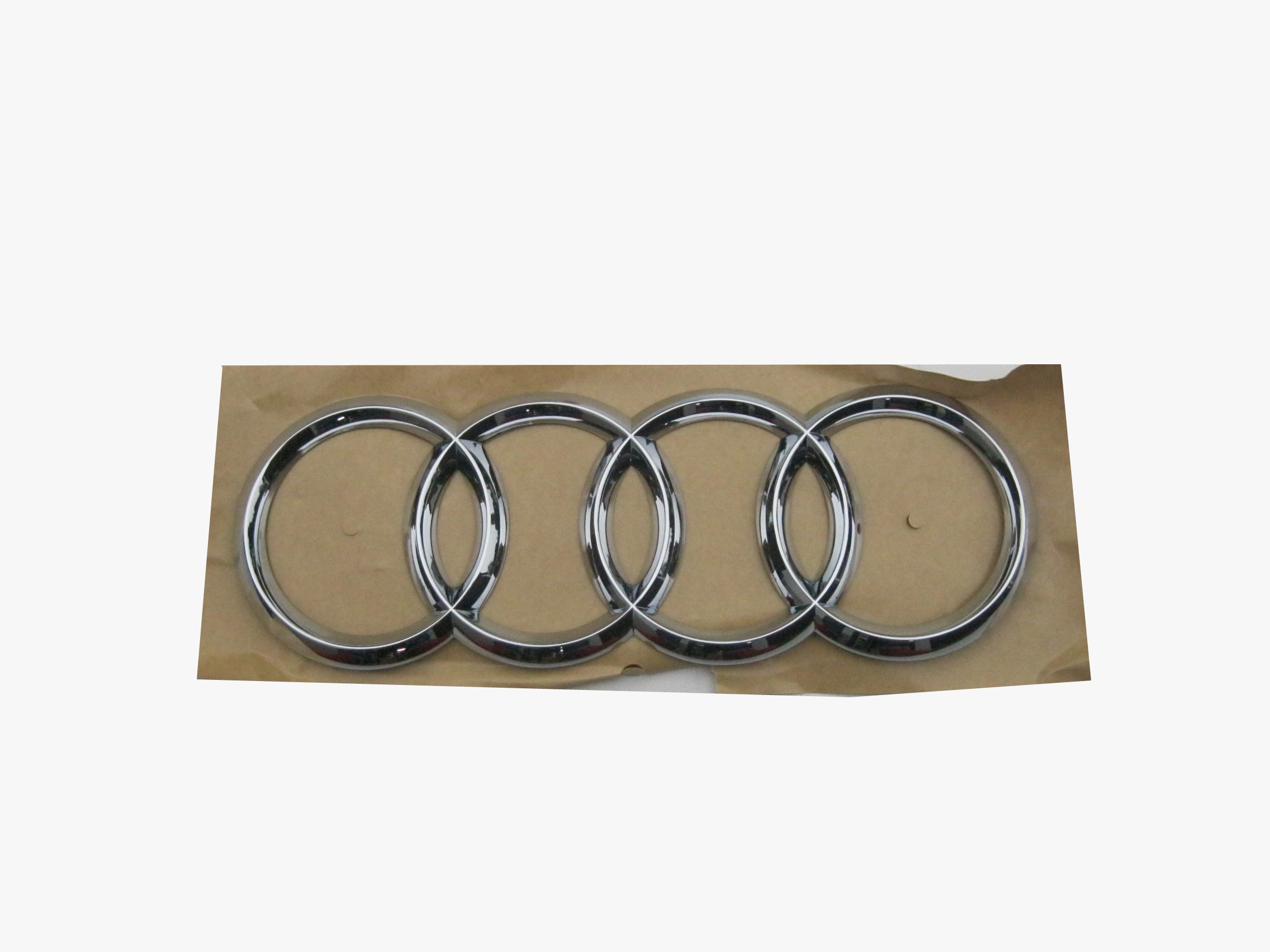 EMBLEMAT ZNACZEK KLAPY TYŁ AUDI Q8 18-22 ASO