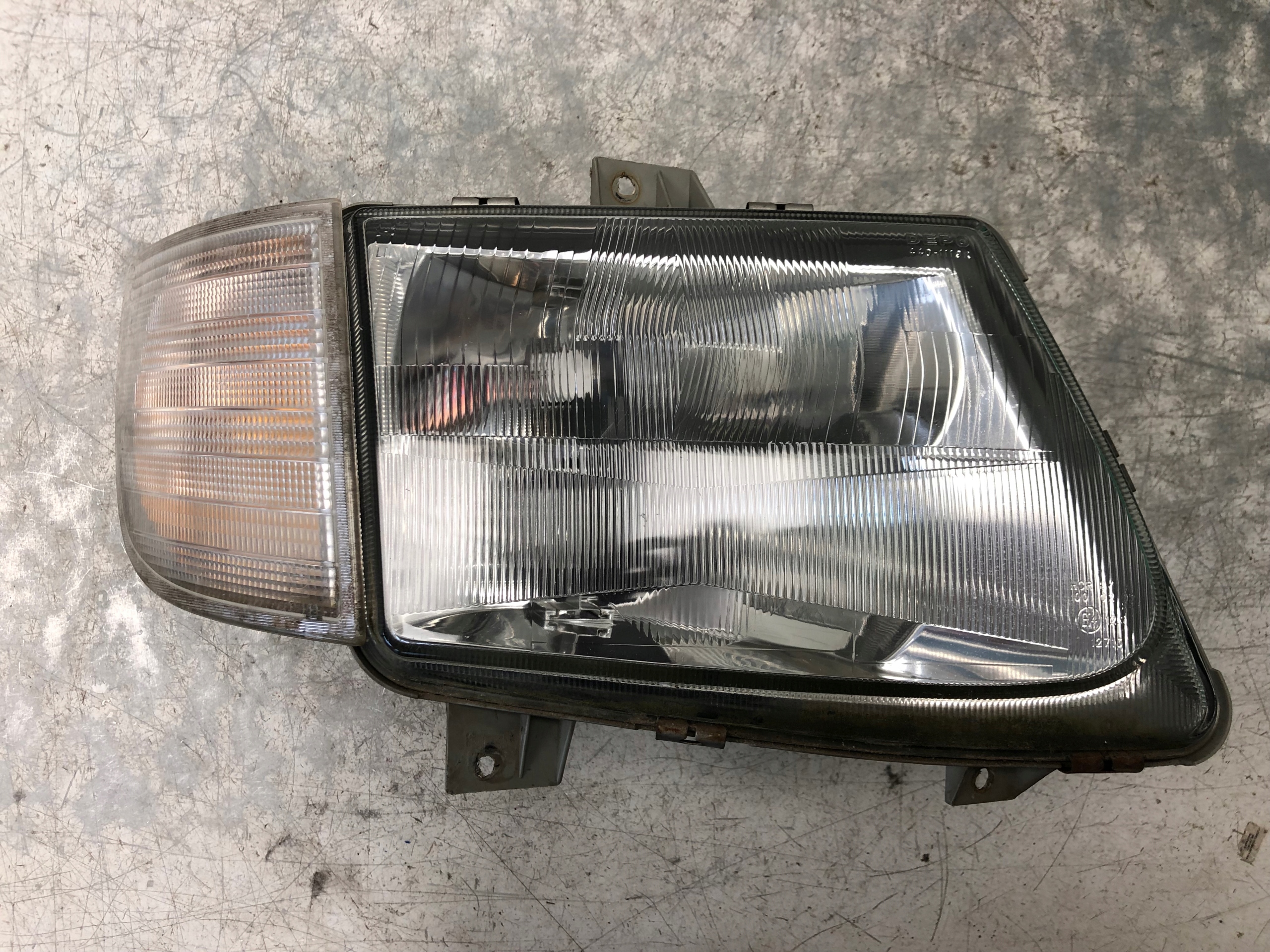 light indicator right front MERCEDES VITO W638