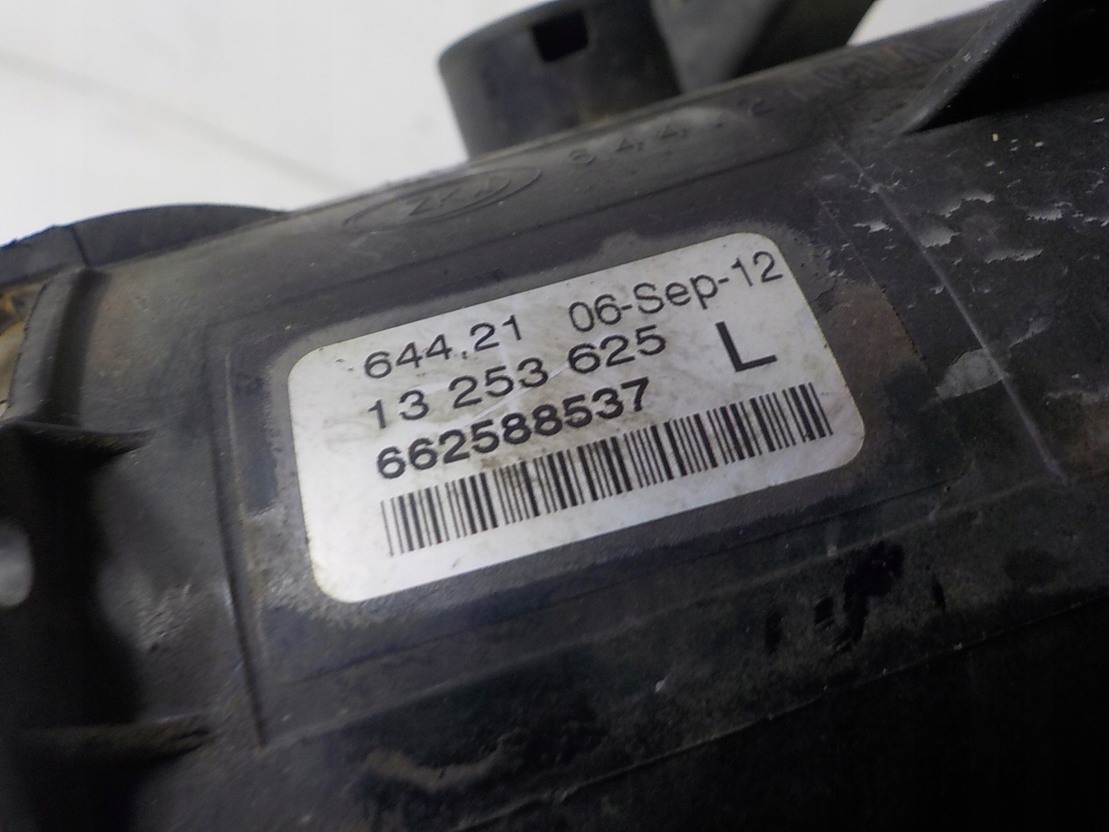 OPEL CORSA E fog light left front front 13253625