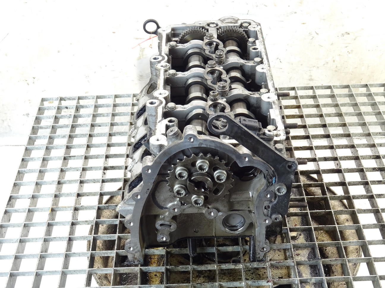 GŁOWICA LEWA AUDI A4 B8 2.7TDI CGKA 0593C