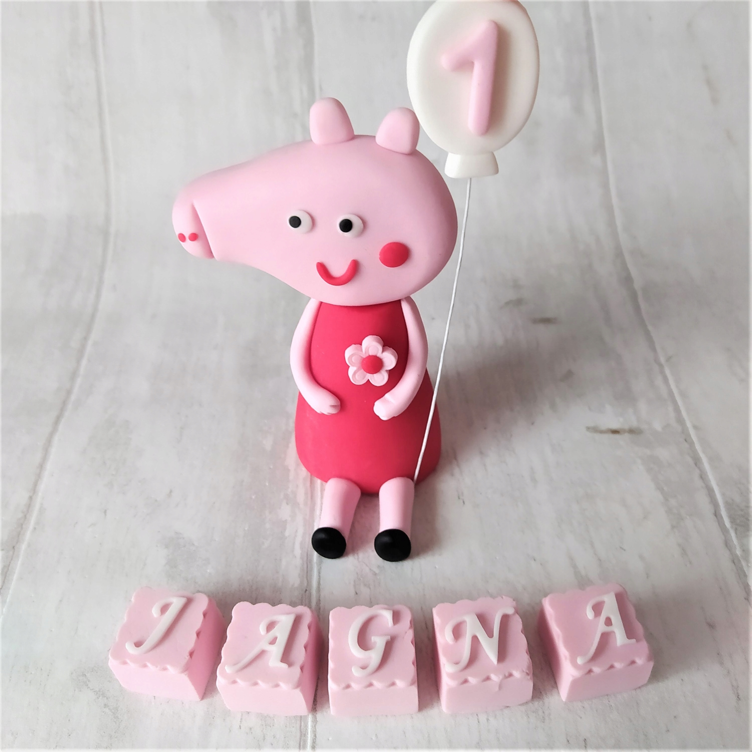 Levně prasátko Pepa balónek s číslicí nápis na kostce figurka z cukrové hmoty