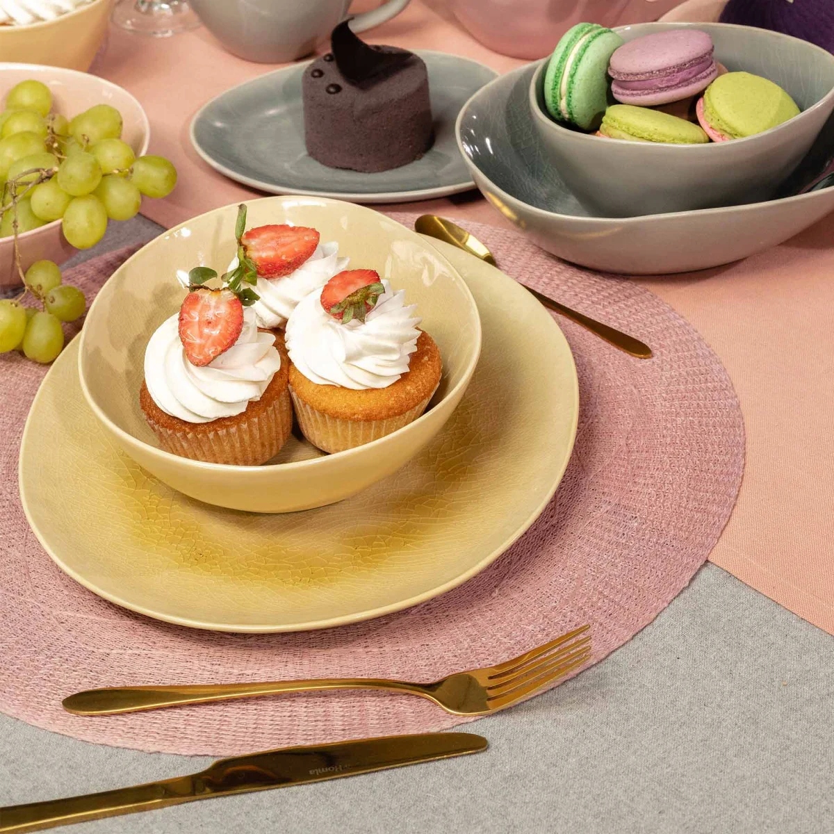 Zestaw eleganckich sztućców ABELE ZŁOTE 16 szt. Linia Abele