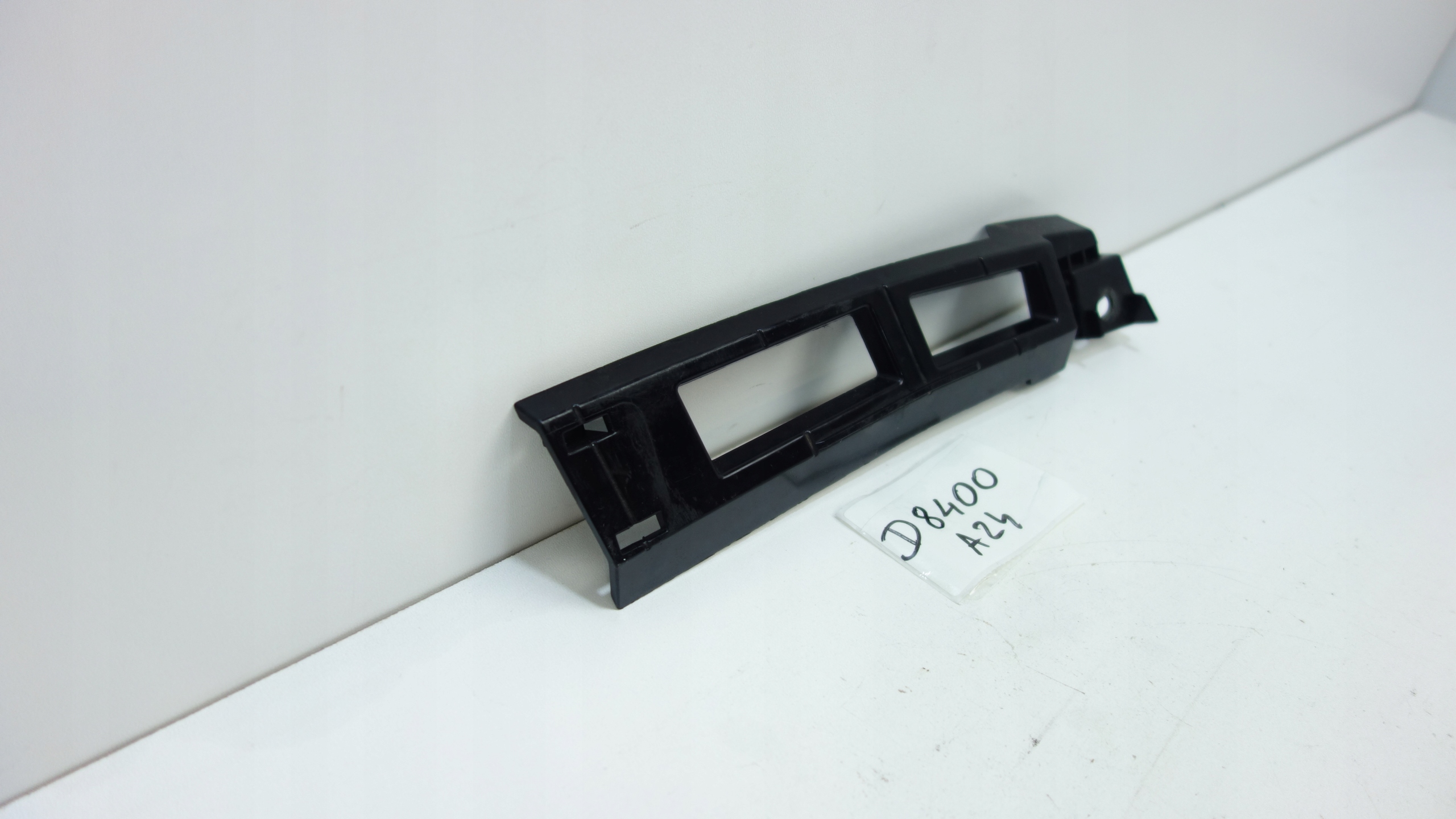 bumper bracket left rear part BMW X5 E70 06-13 7226937