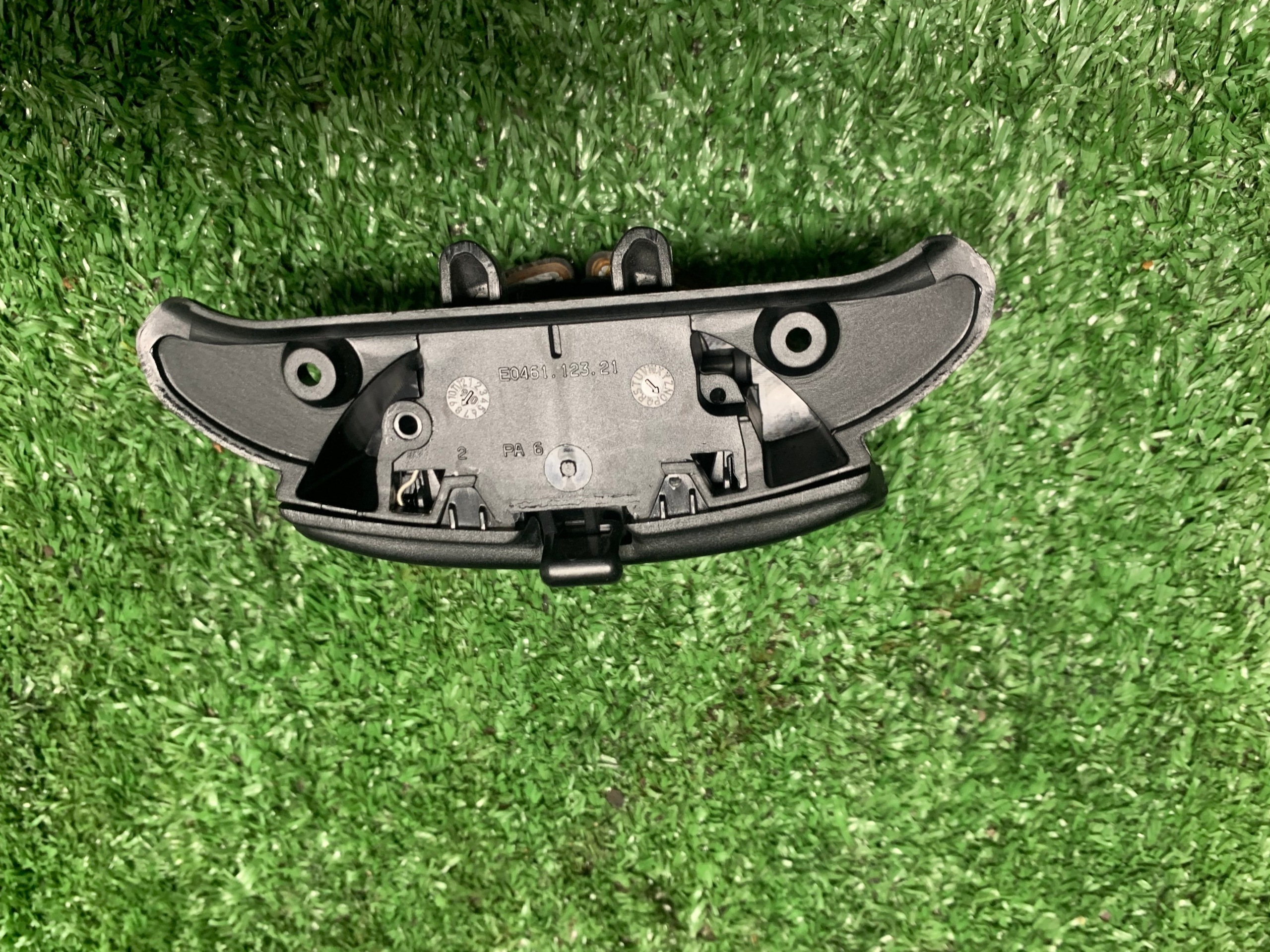 Mercedes E W211 bracket handle passenger compartments handle PODLOKIETNIKA DEKOR