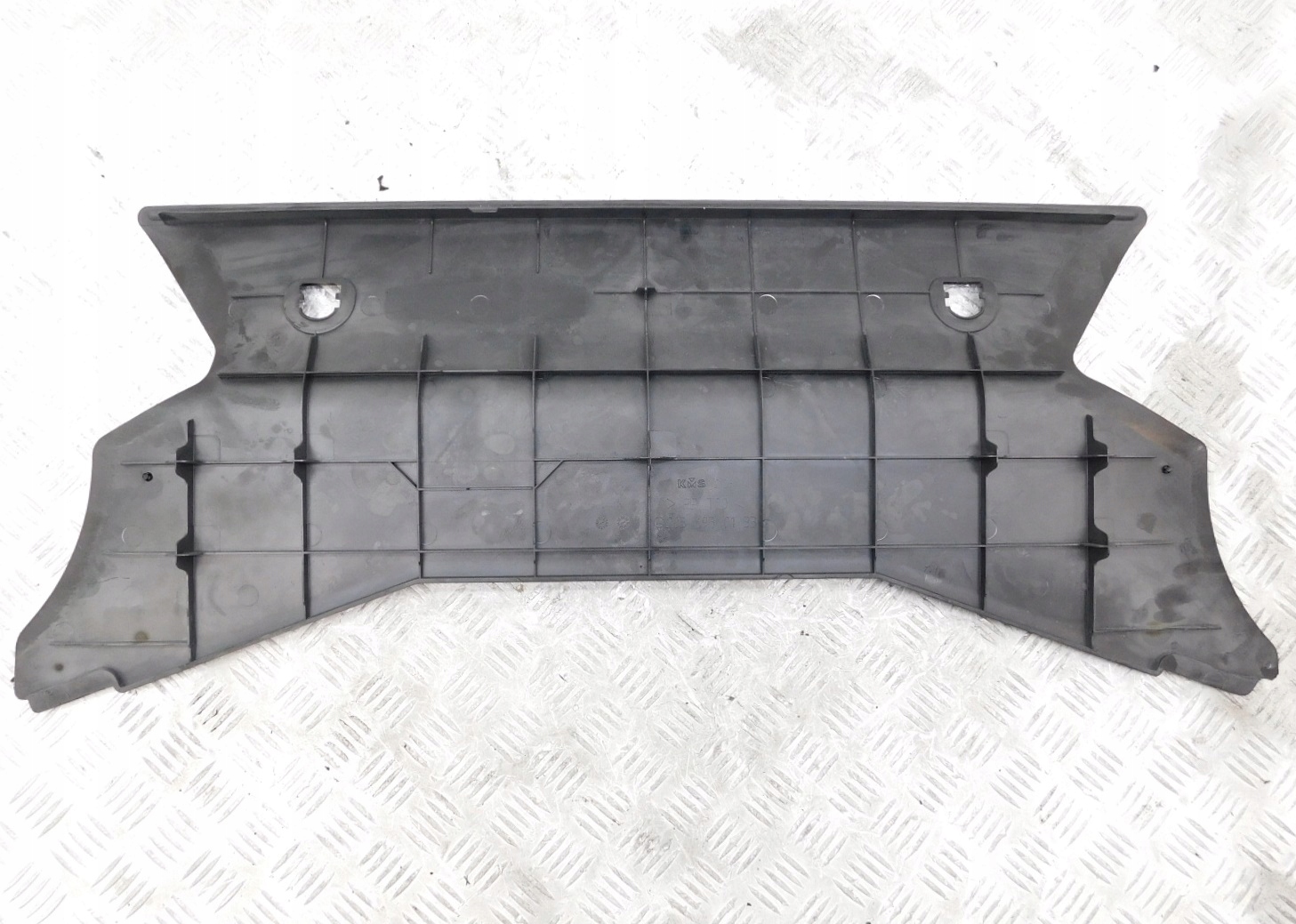 OSŁONA BAGAŻNIKA A2036930133 - MERCEDES CLK W209 Producent części Mercedes-Benz OE