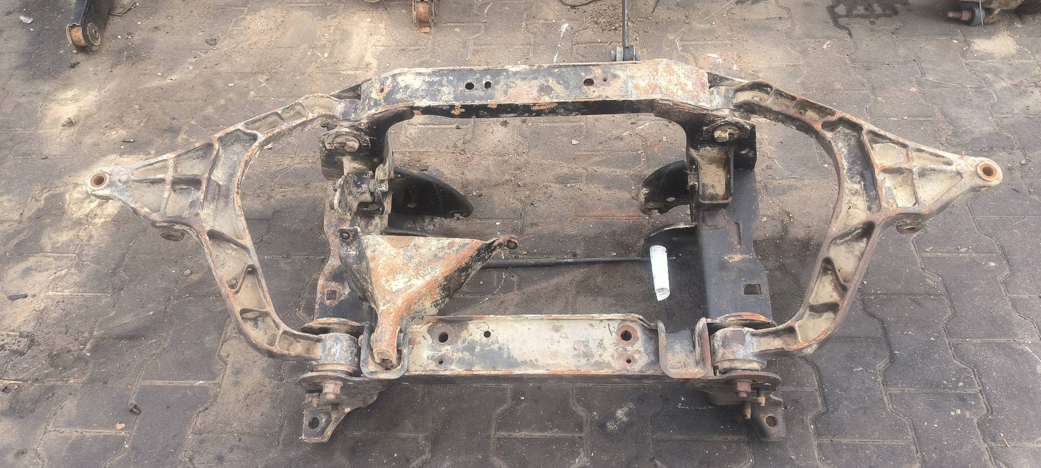 SANKI PRZEDNIE JEEP CHEROKEE