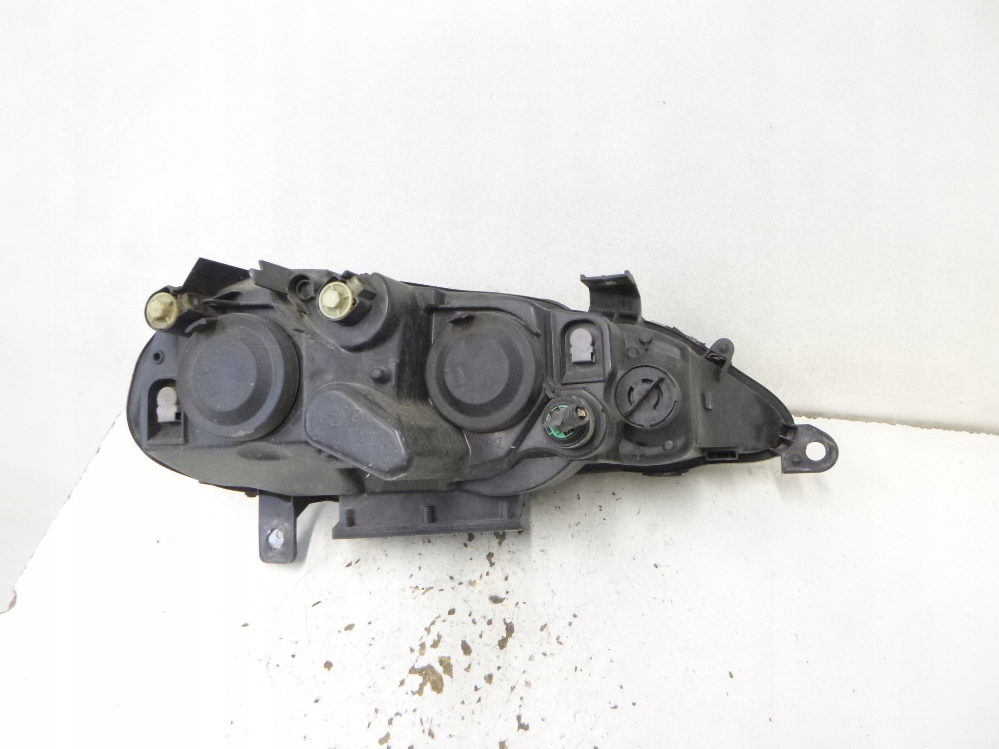 light front left Alfa Romeo 147 2005r.