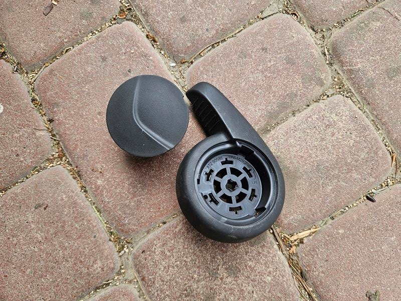handle lever seat control driver´s Opel Mokka MOKKA X ATZ90586