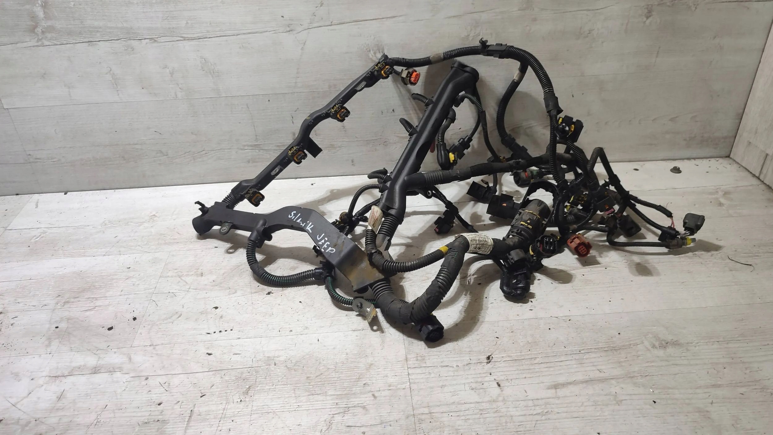 Jeep Cherokee 2015 bundle przewodow of the engine