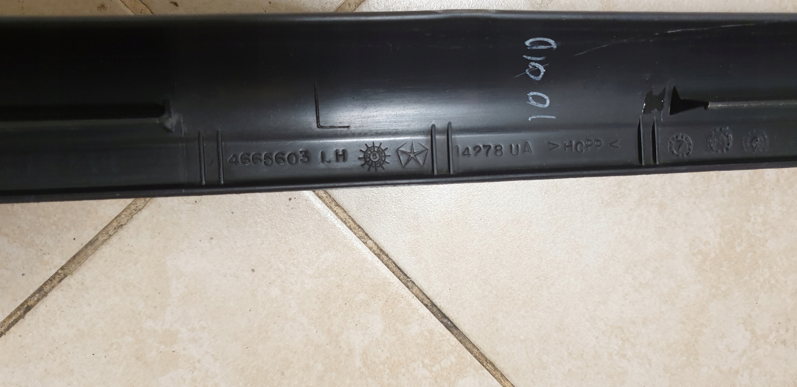 moulding of the threshold threshold cap left CHRYSLER STRATUS CABRIO OE