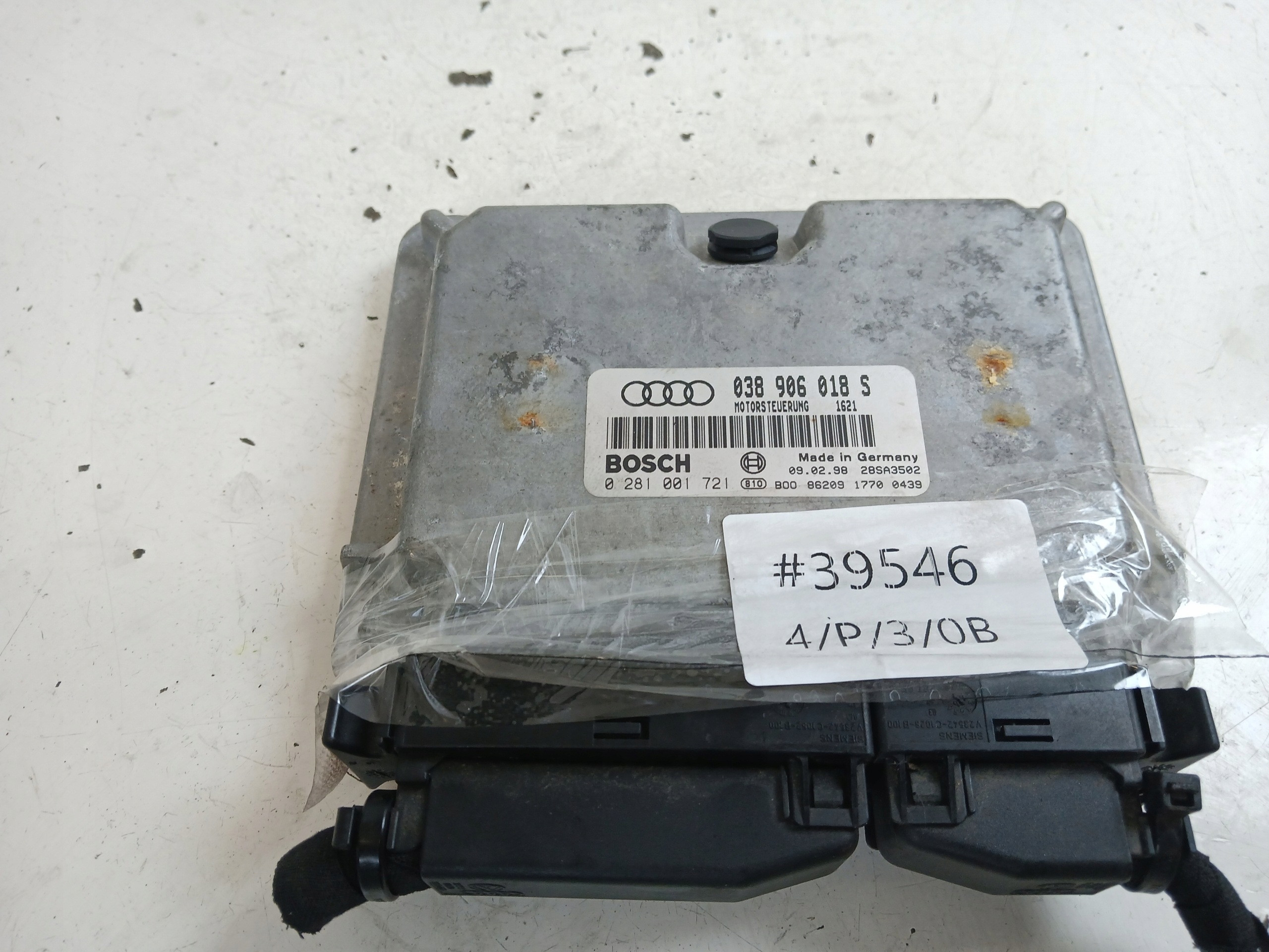 AUDI A4 B5 1.9 TDI control unit of the engine 038906018S