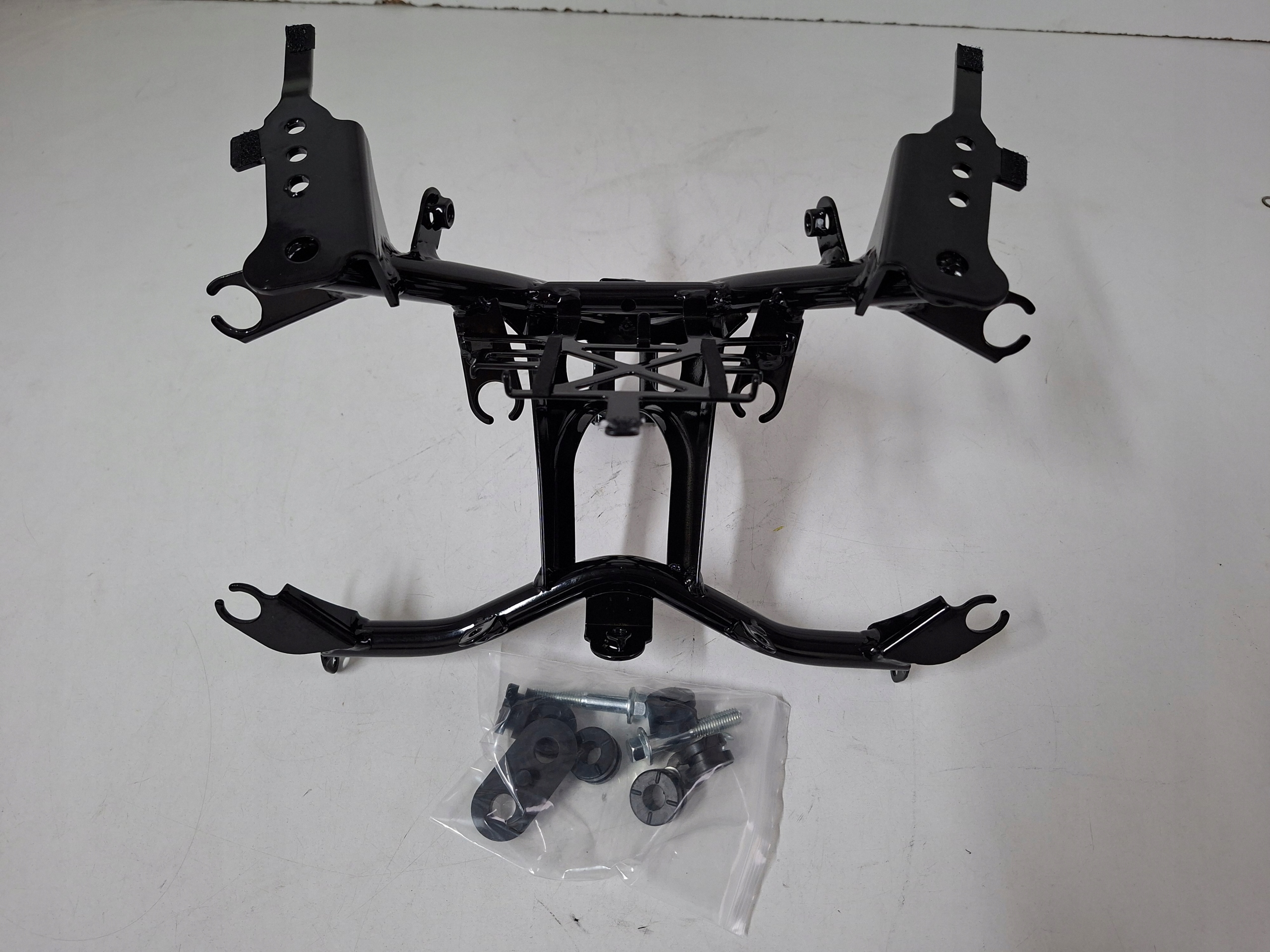 YAMAHA YZF R7 YZF-R7 22-24r STELAŻ Wspornik PRZÓD reflektor CZACHY