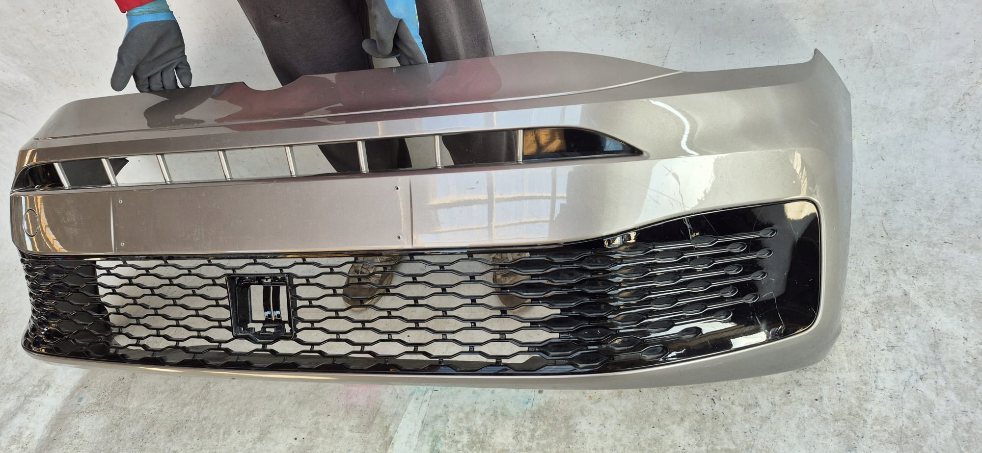 VW CADDY IV 4 20-> nárazník predok predný