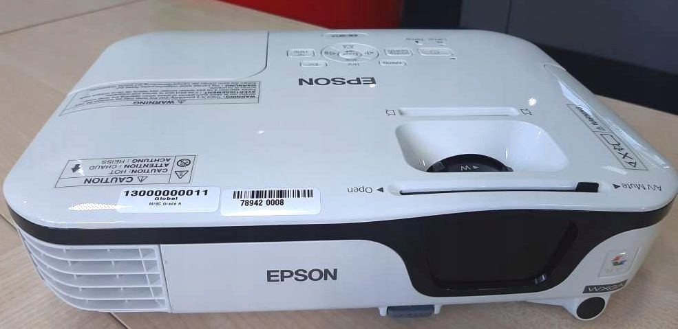 EPSON EB-W05 プロジェクター本体 低18時間使用 【公式通販】