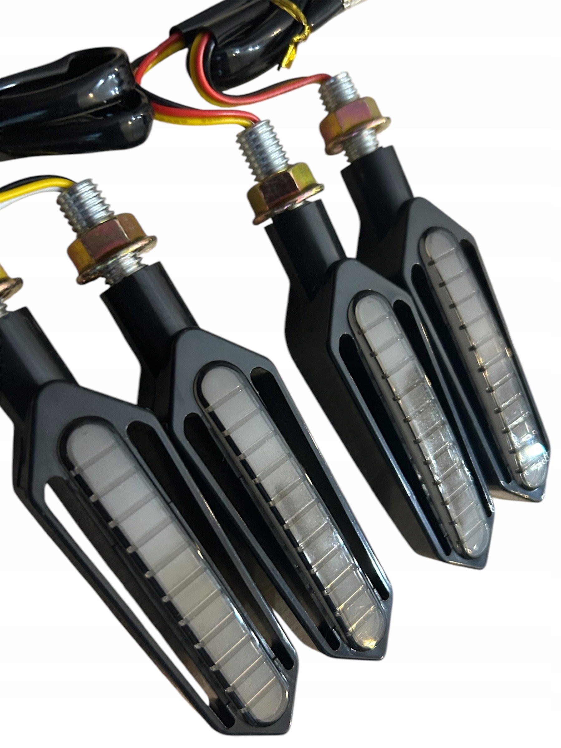 4szt DYNAMICZNE STOP DRL KIERUNKOWSKAZY PŁYWAJĄCE Numer katalogowy części Ja-001945