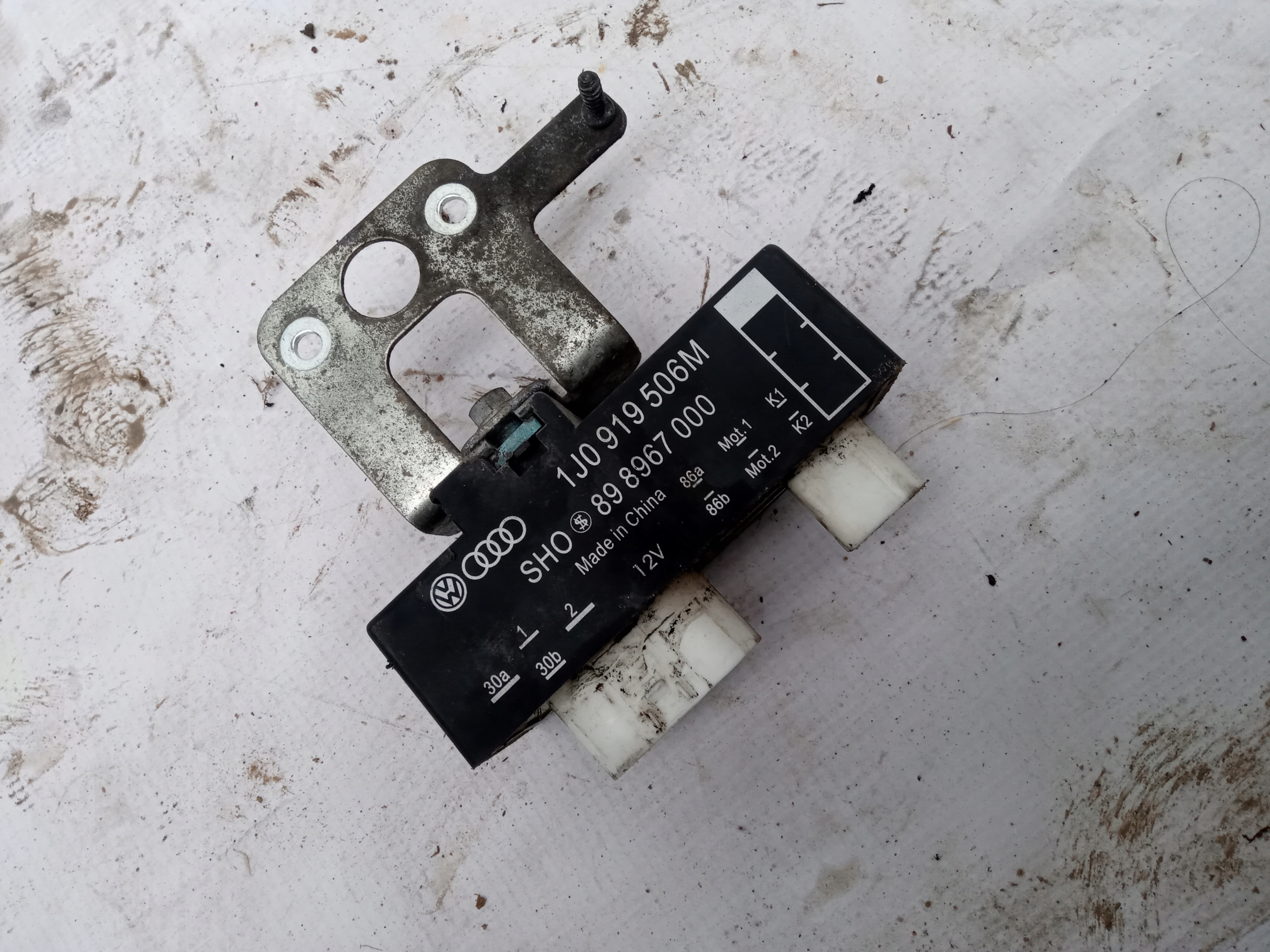 Moduł wentylatorów Volkswagen OE 1J0919506M