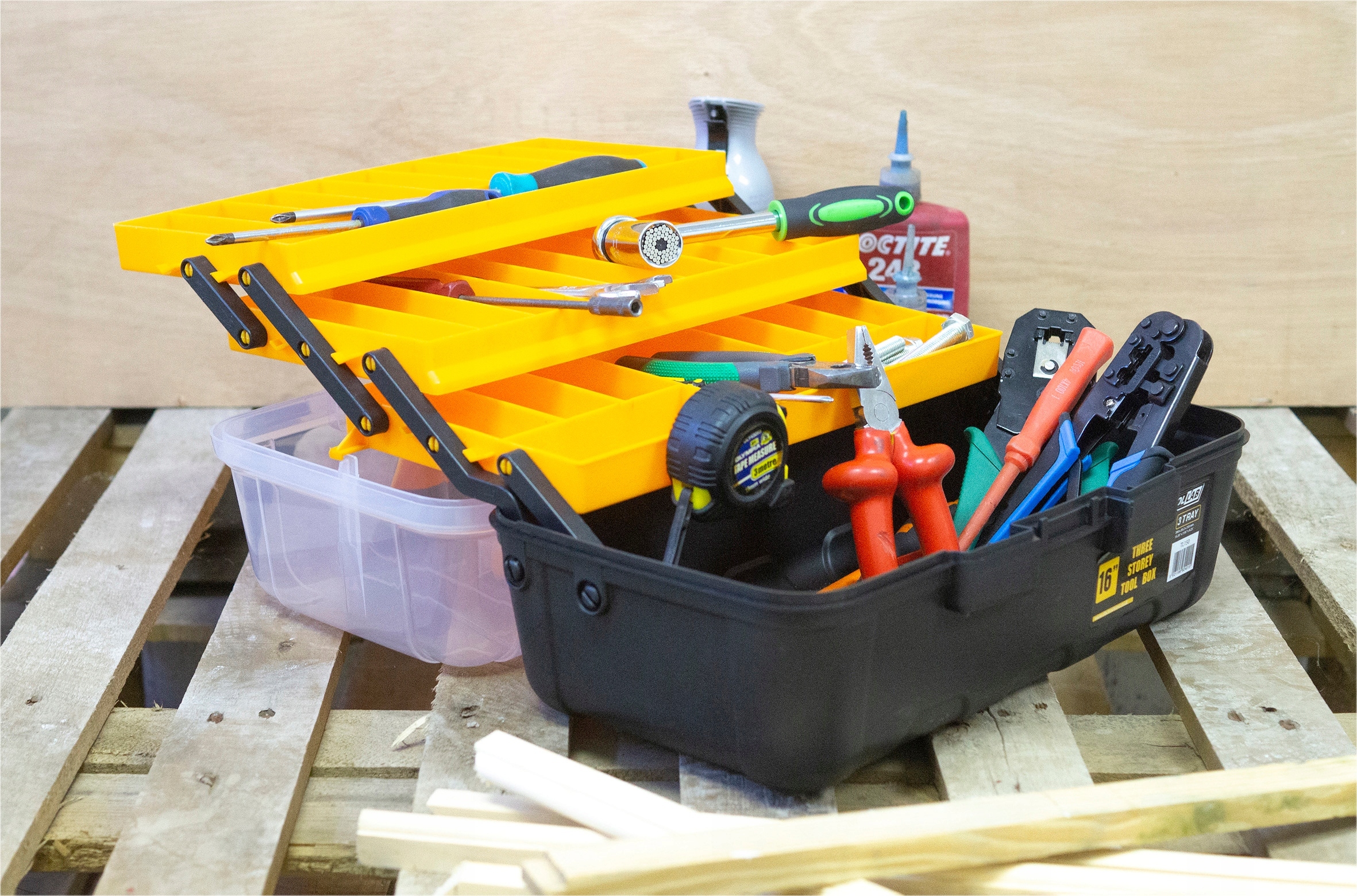 Skrzynka wędkarska ORGANIZER na SPŁAWIKI 3 PÓŁKI Model W20532