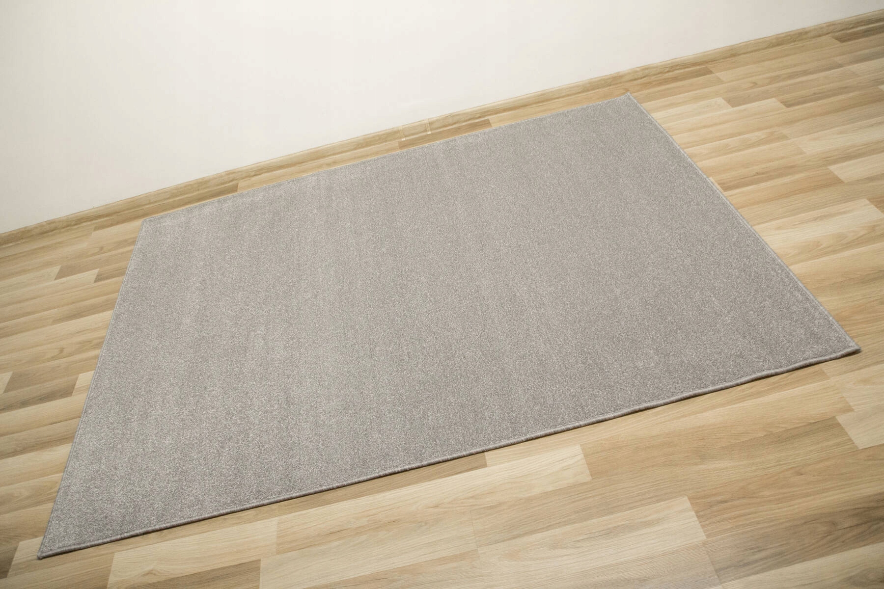 szer. 3m SZARA WYKŁADZINA PHOENIX-CLASSIC NA WYMIAR DO SYPIALNI Rodzaj saxon