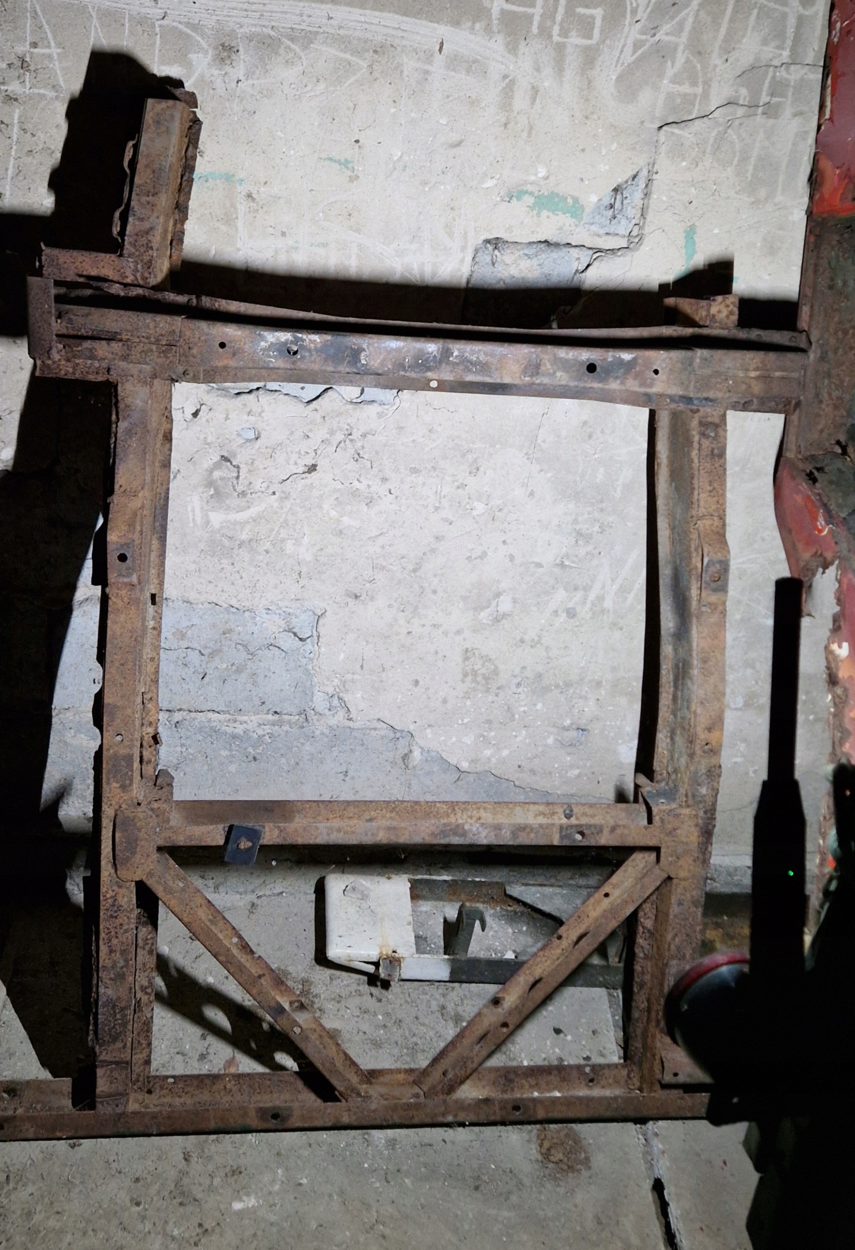 ГАЗ 69 РАМА НА ЧАСТИНУ ДЛЯ ВИБОРУ РІЗАННЯ